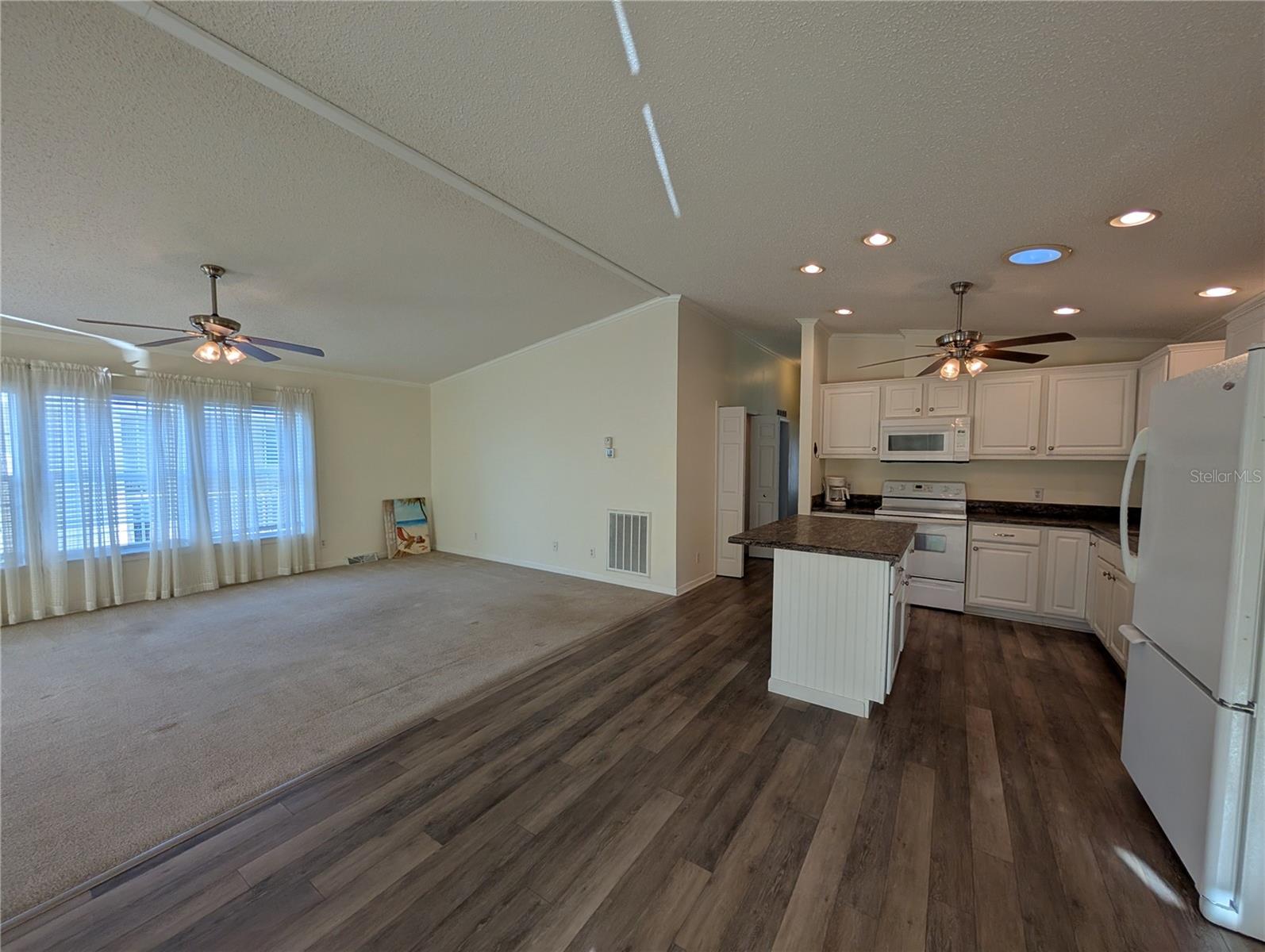 Image 10 of 78 For 4300 Riverside Drive 86