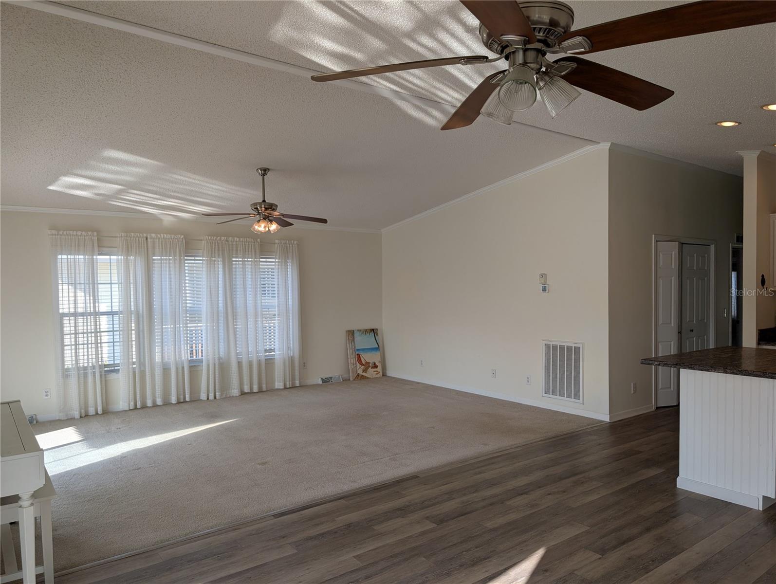 Image 19 of 78 For 4300 Riverside Drive 86