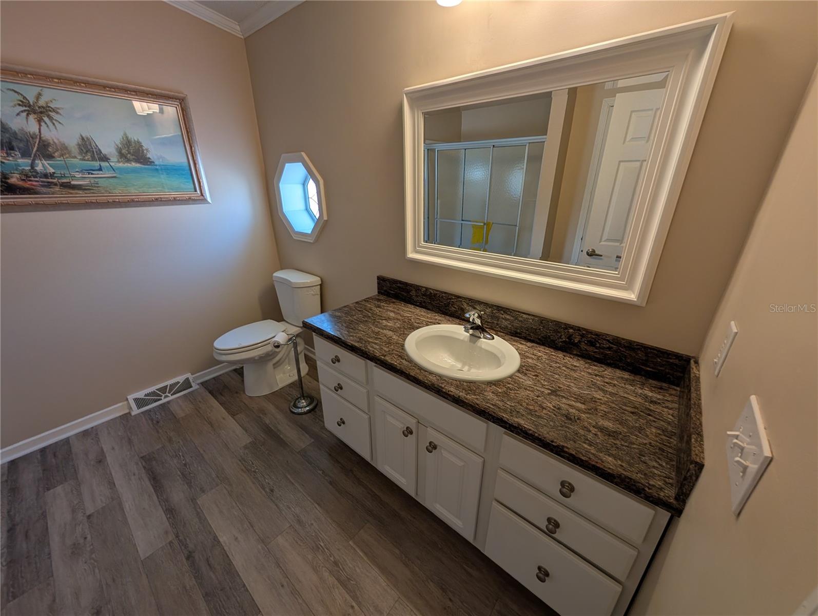 Image 21 of 78 For 4300 Riverside Drive 86