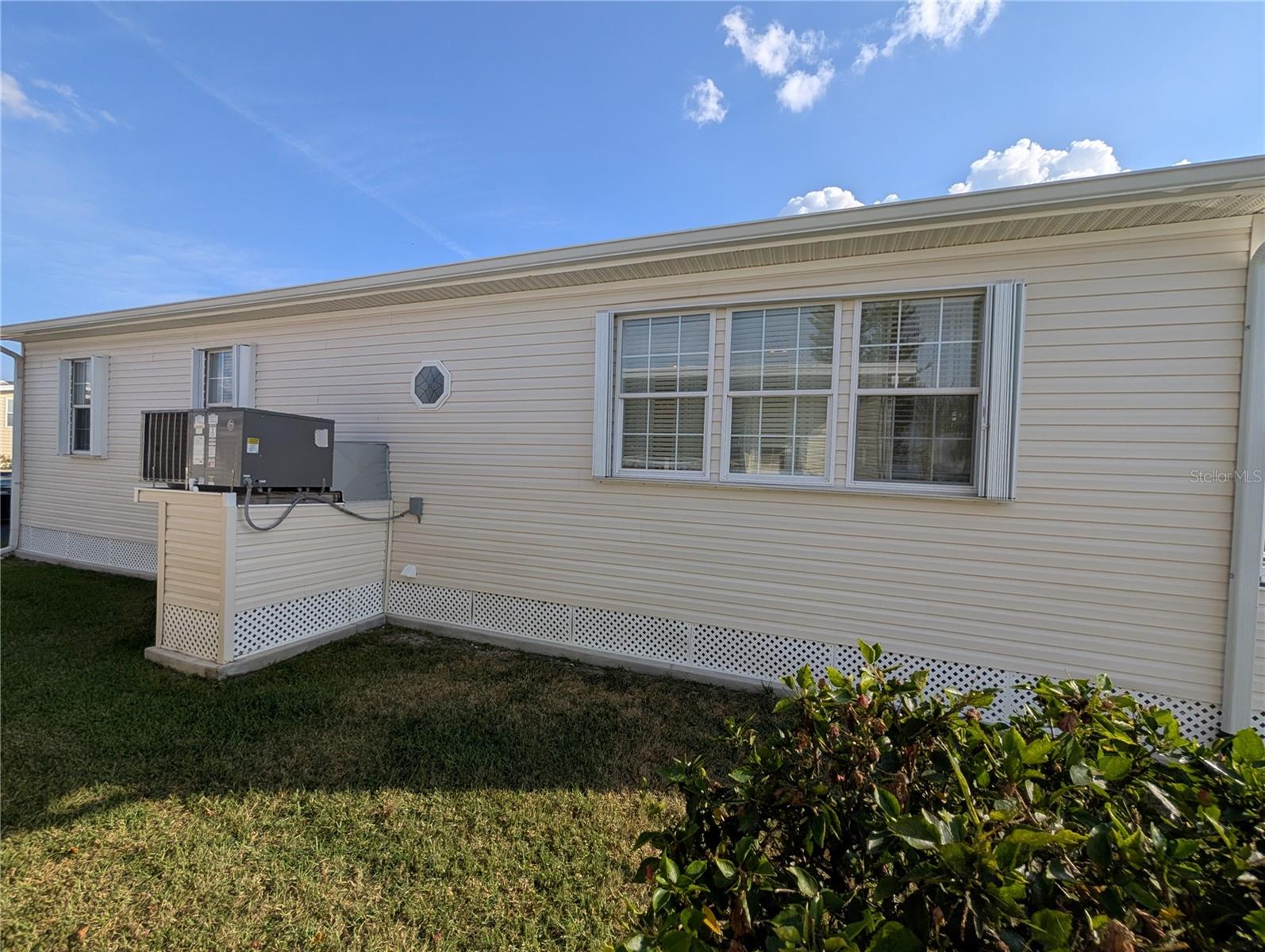 Image 3 of 78 For 4300 Riverside Drive 86