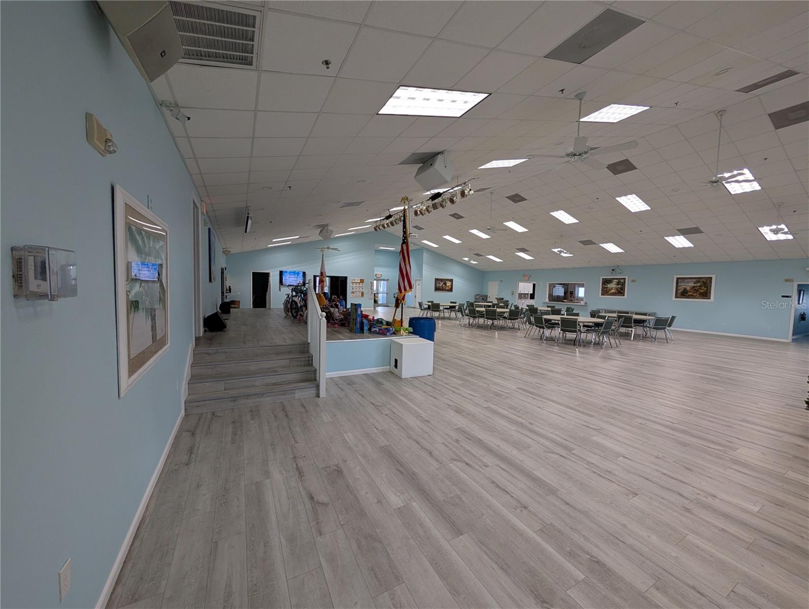 Image 52 of 78 For 4300 Riverside Drive 86