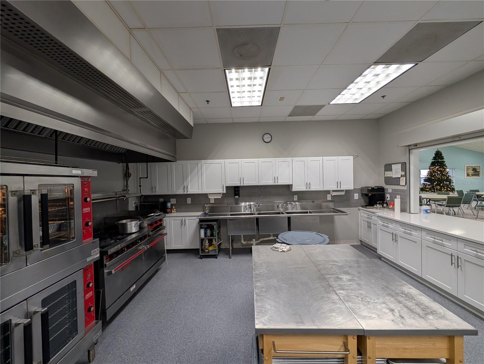 Image 56 of 78 For 4300 Riverside Drive 86