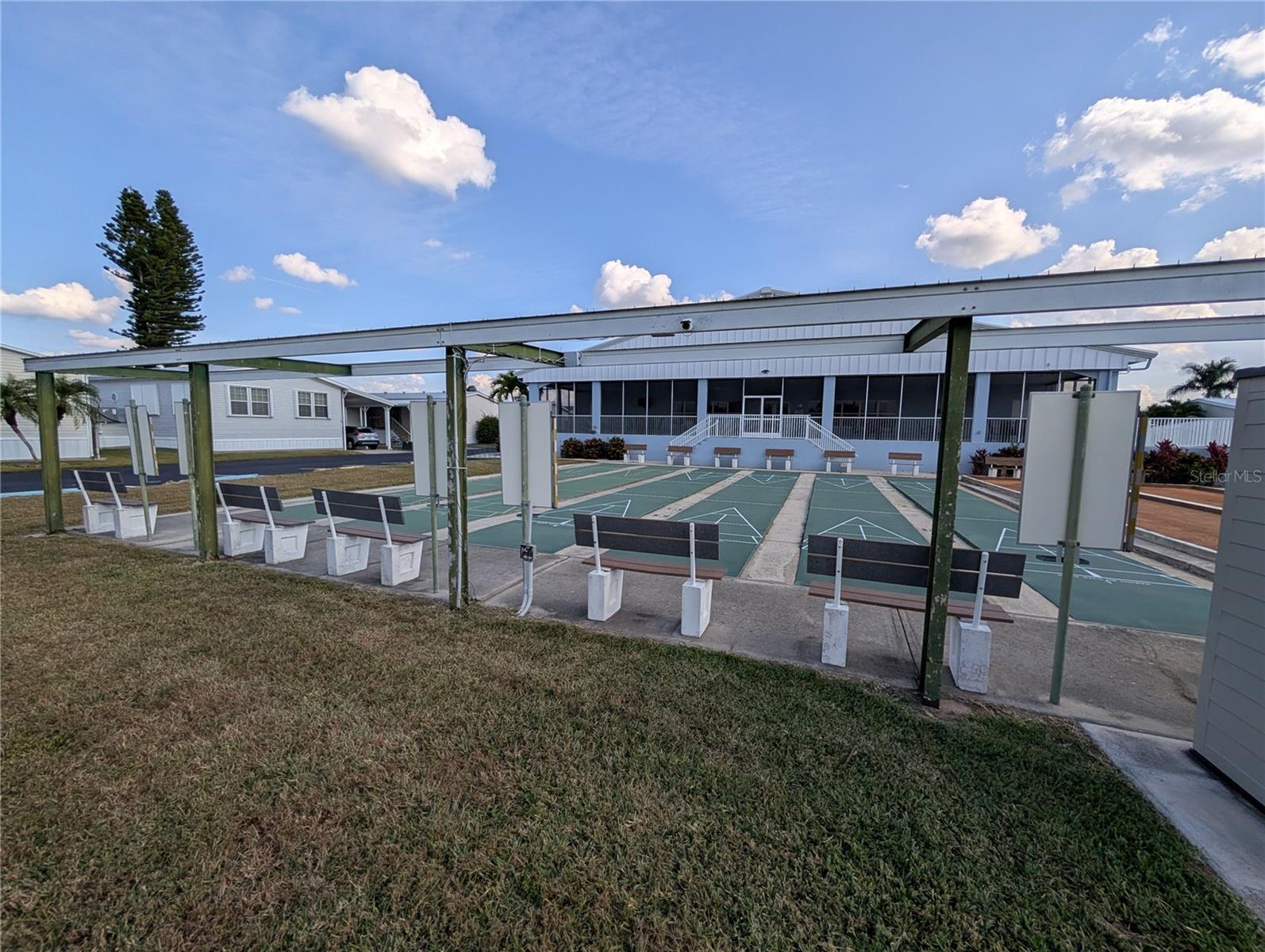 Image 67 of 78 For 4300 Riverside Drive 86