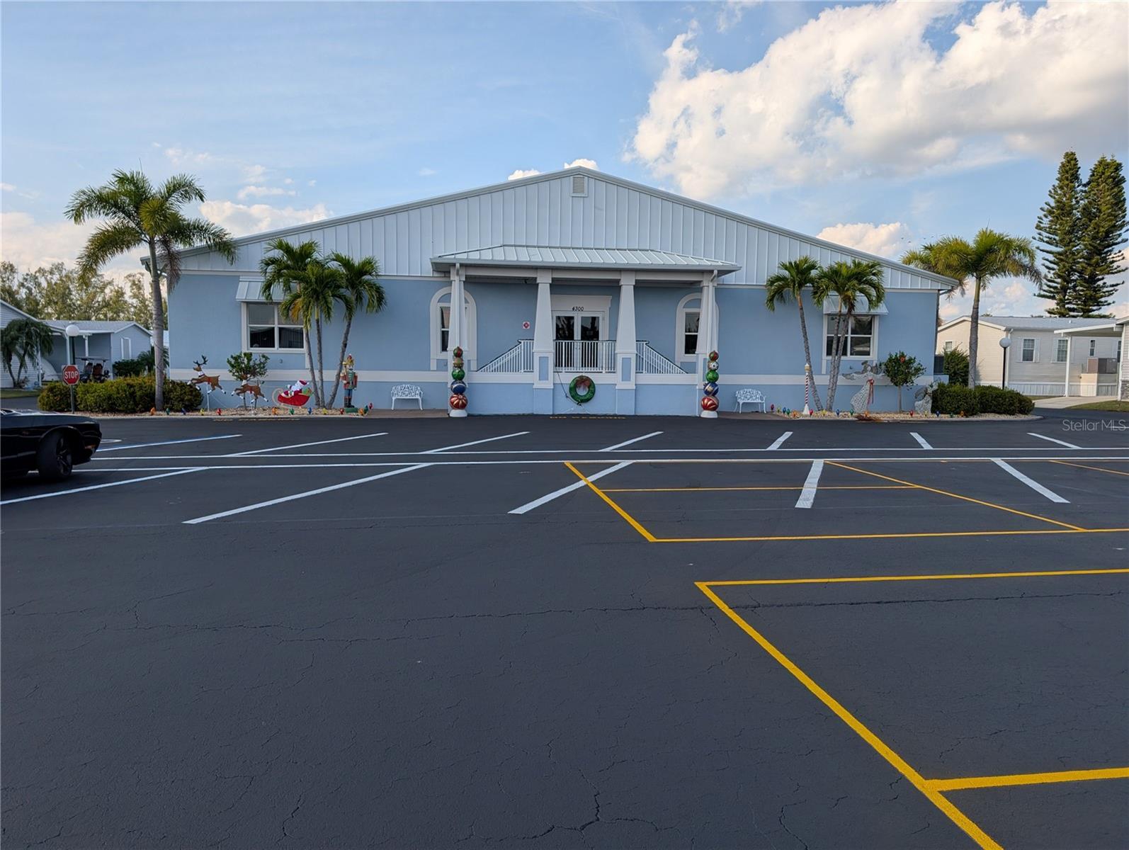 Image 74 of 78 For 4300 Riverside Drive 86