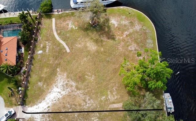 Image 4 of 9 For 2105 Jamaica Way