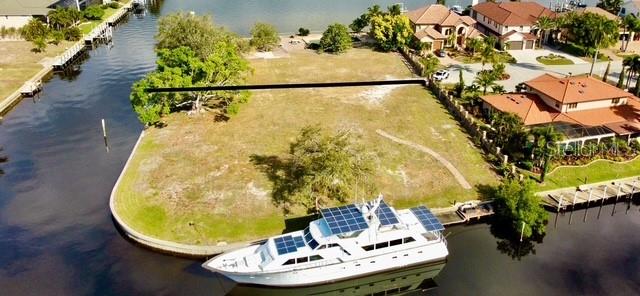 Image 8 of 9 For 2105 Jamaica Way