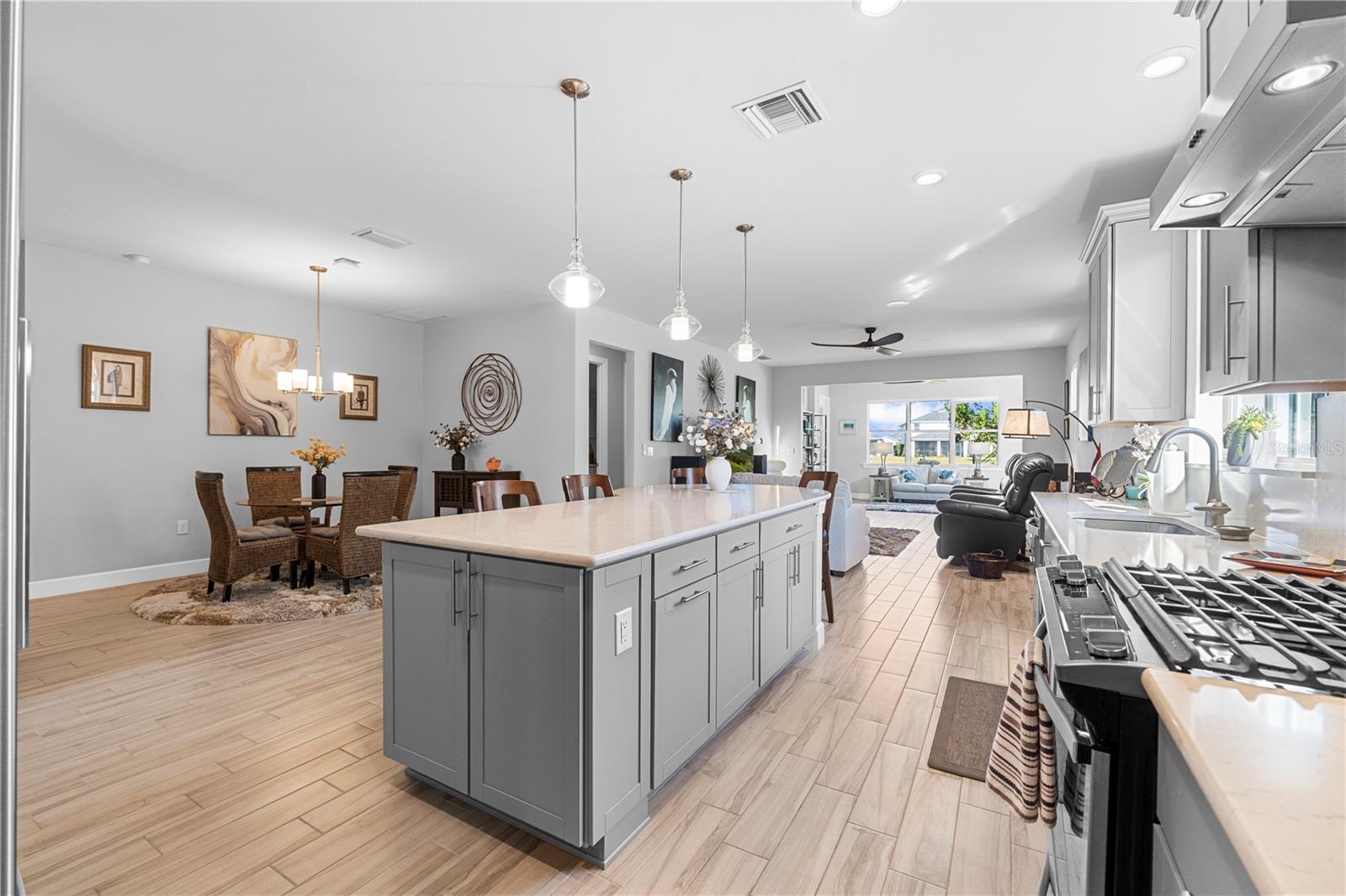 Image 14 of 78 For 42997 Canon Court