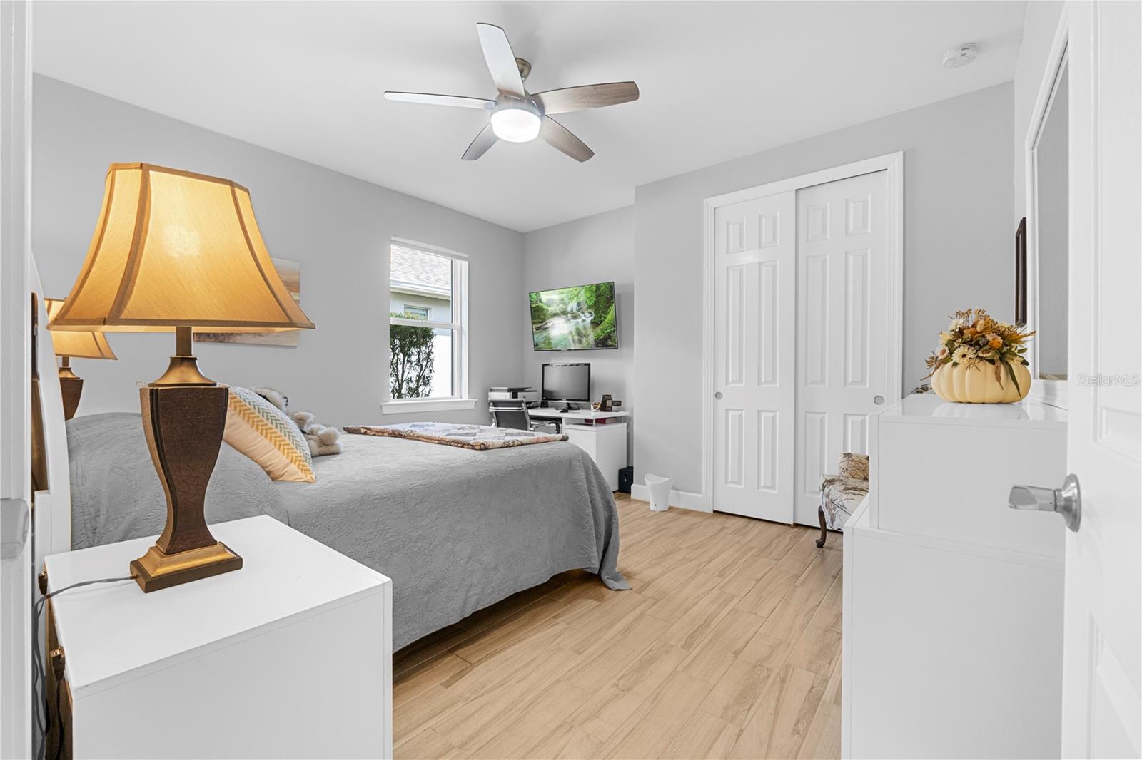 Image 18 of 78 For 42997 Canon Court