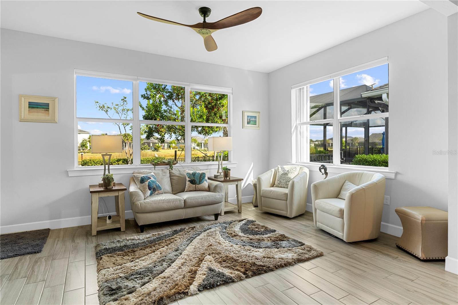 Image 21 of 78 For 42997 Canon Court