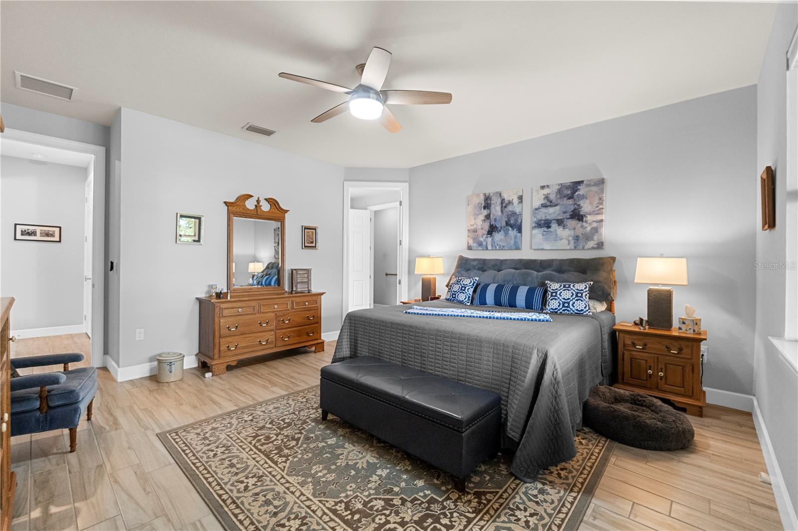 Image 25 of 78 For 42997 Canon Court