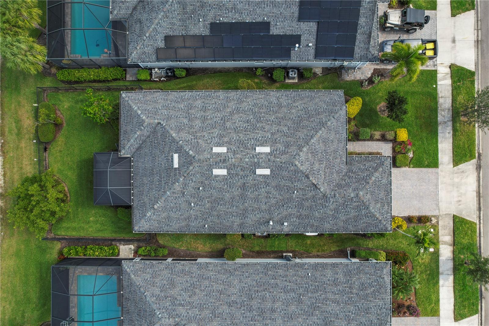 Image 39 of 78 For 42997 Canon Court