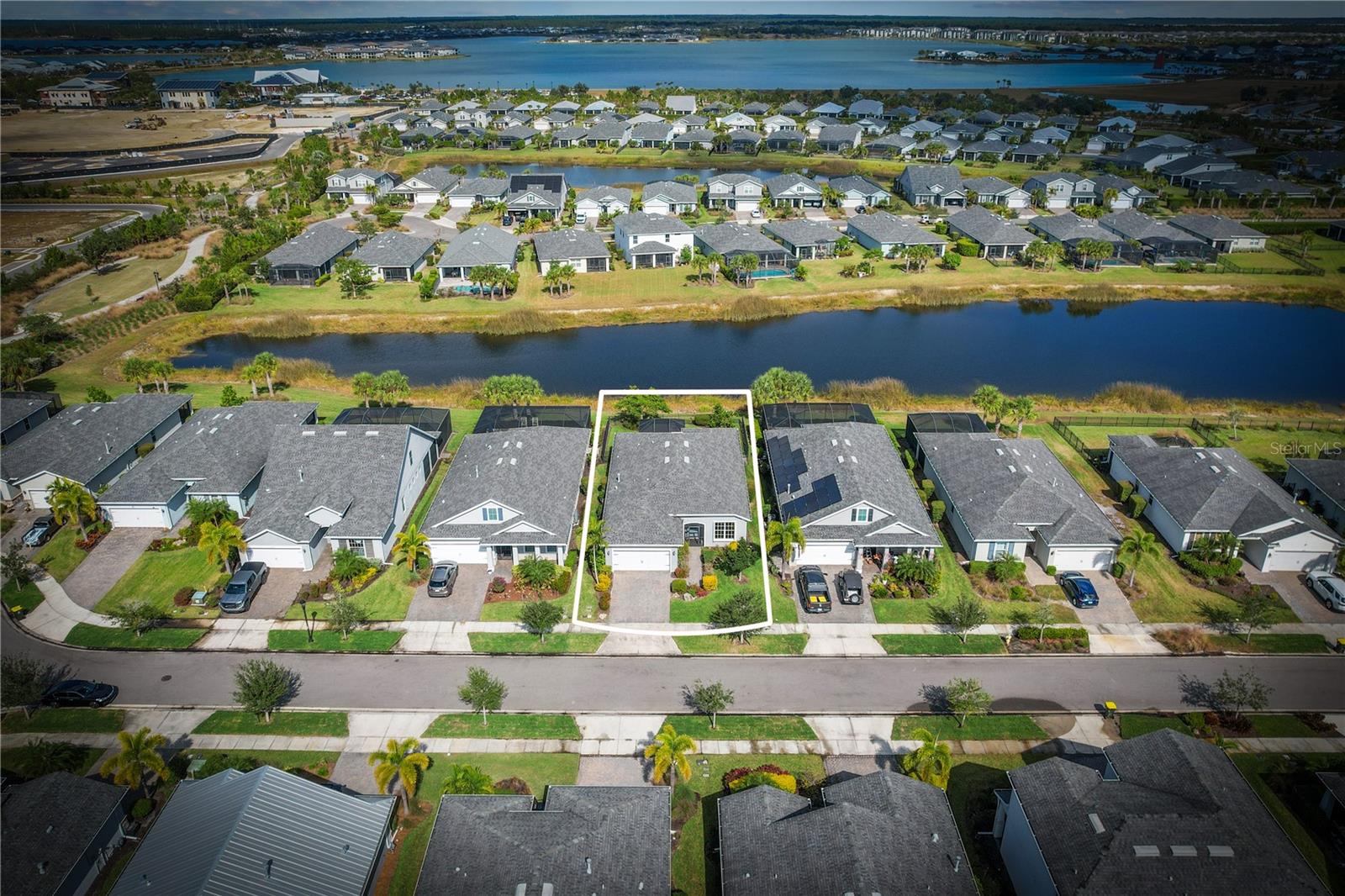 Image 40 of 78 For 42997 Canon Court