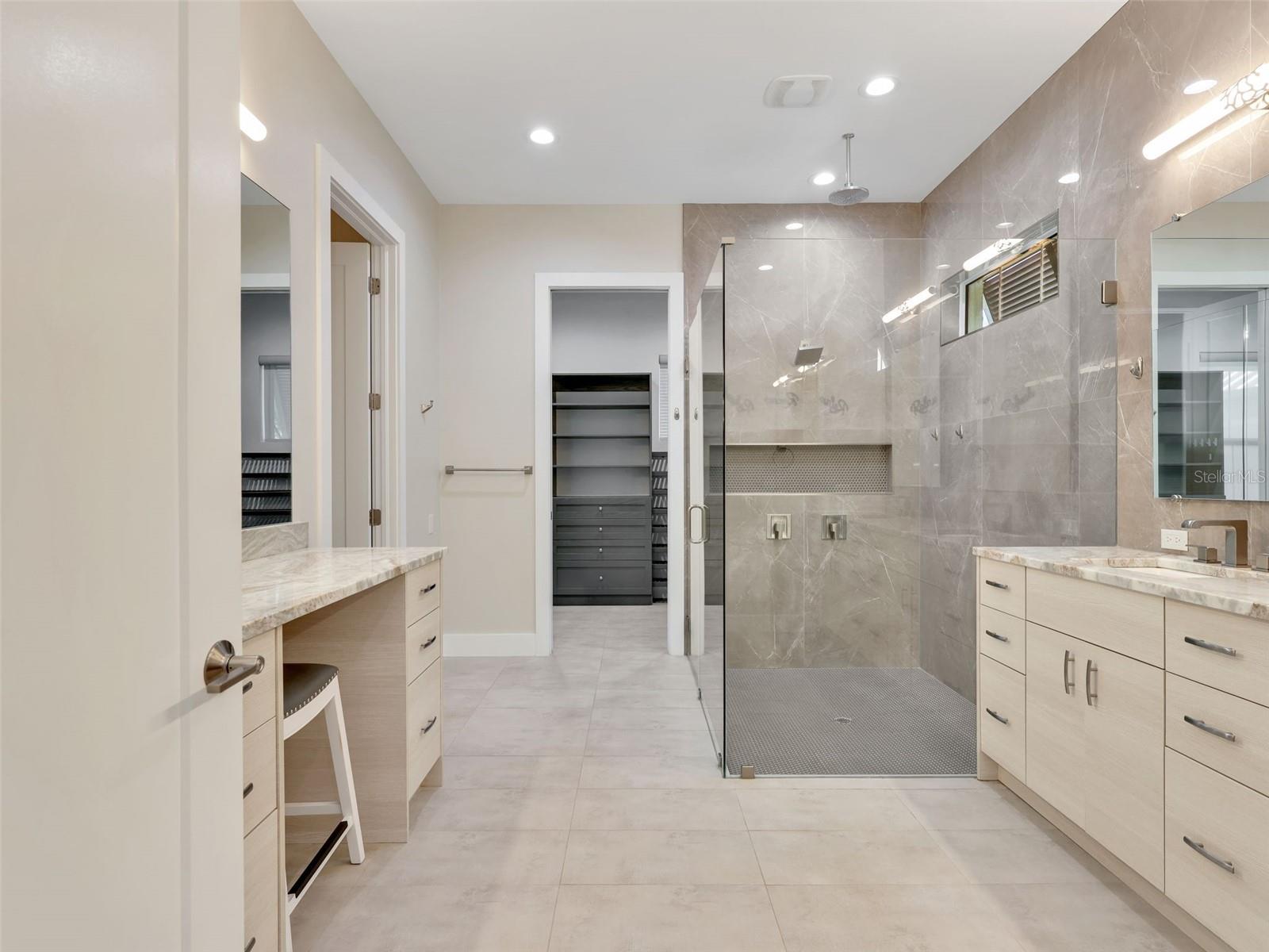 Image 25 of 65 For 28976 Smugglers Lane