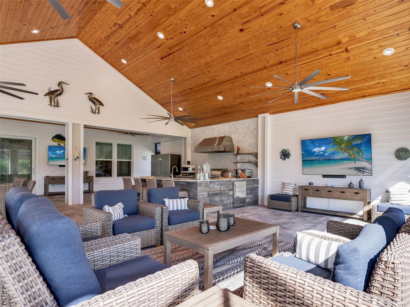 Image 41 of 65 For 28976 Smugglers Lane