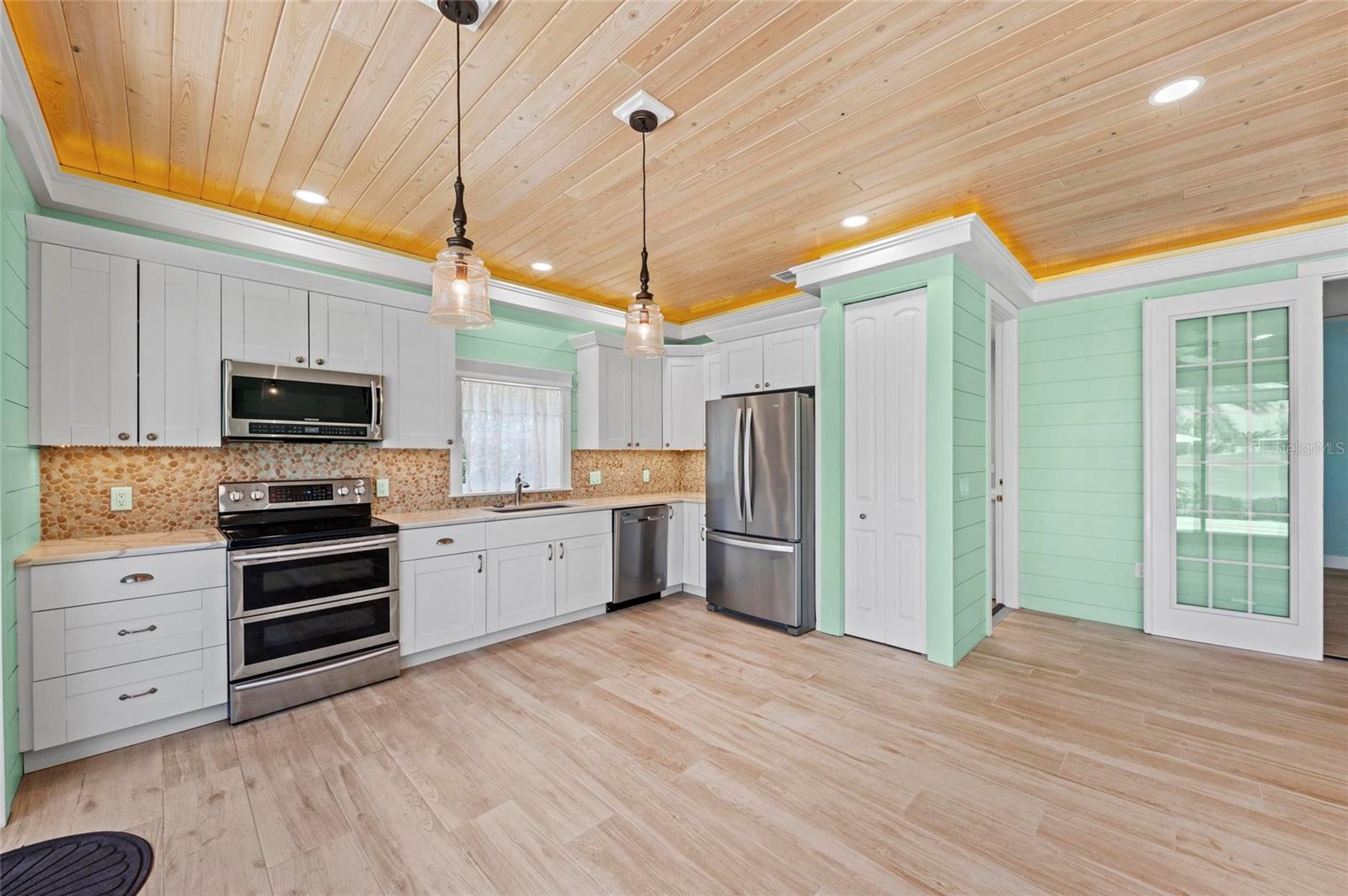 Image 13 of 48 For 8153 Bimini Way Lot 30