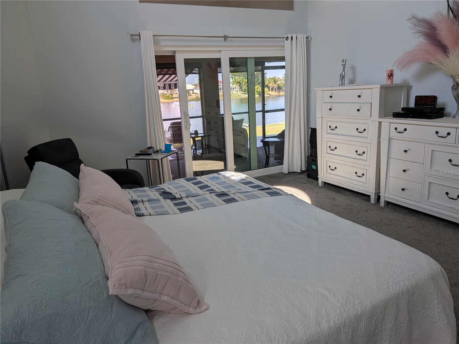 Image 17 of 56 For 12725 Kings Row