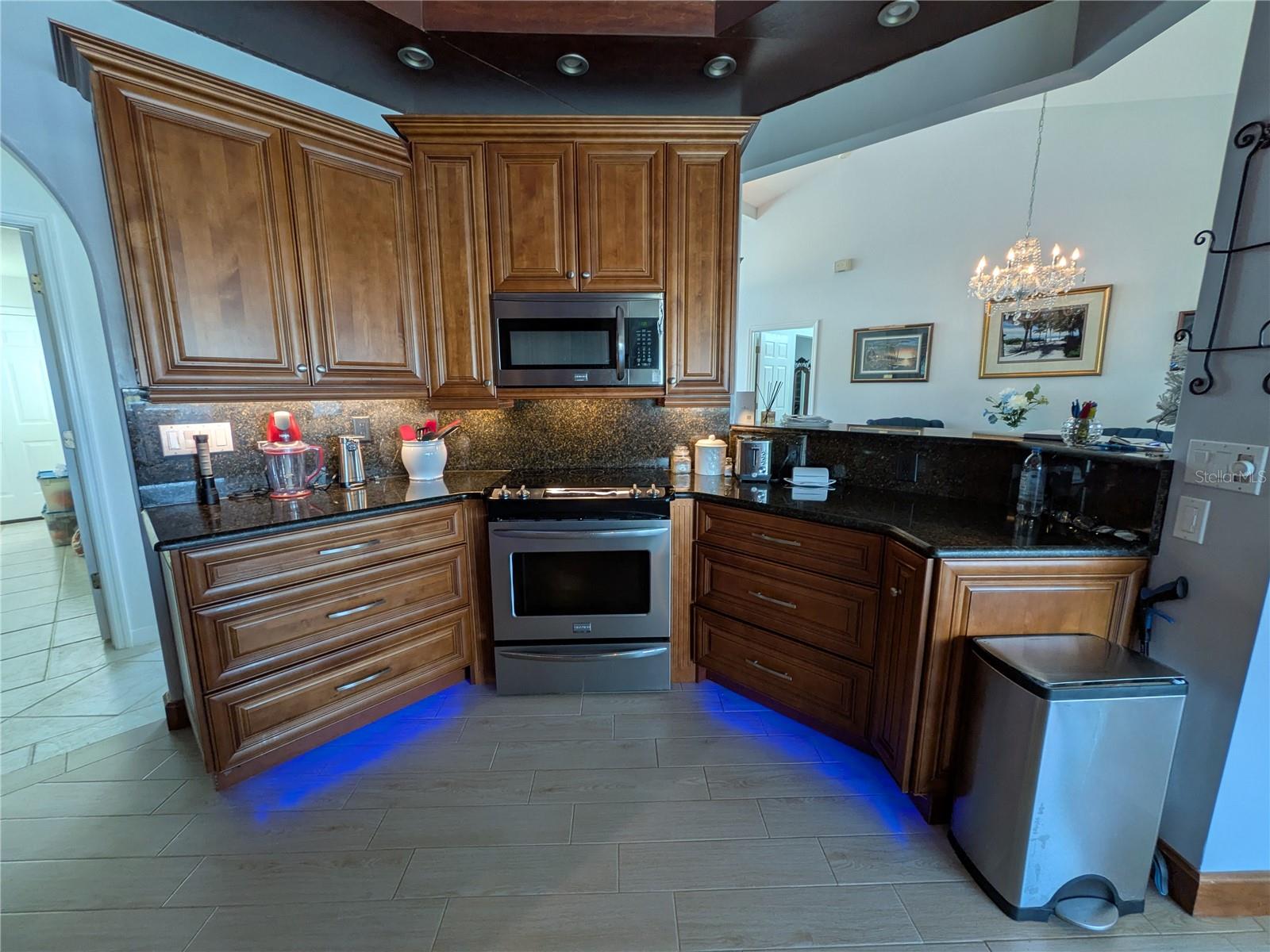 Image 2 of 56 For 12725 Kings Row