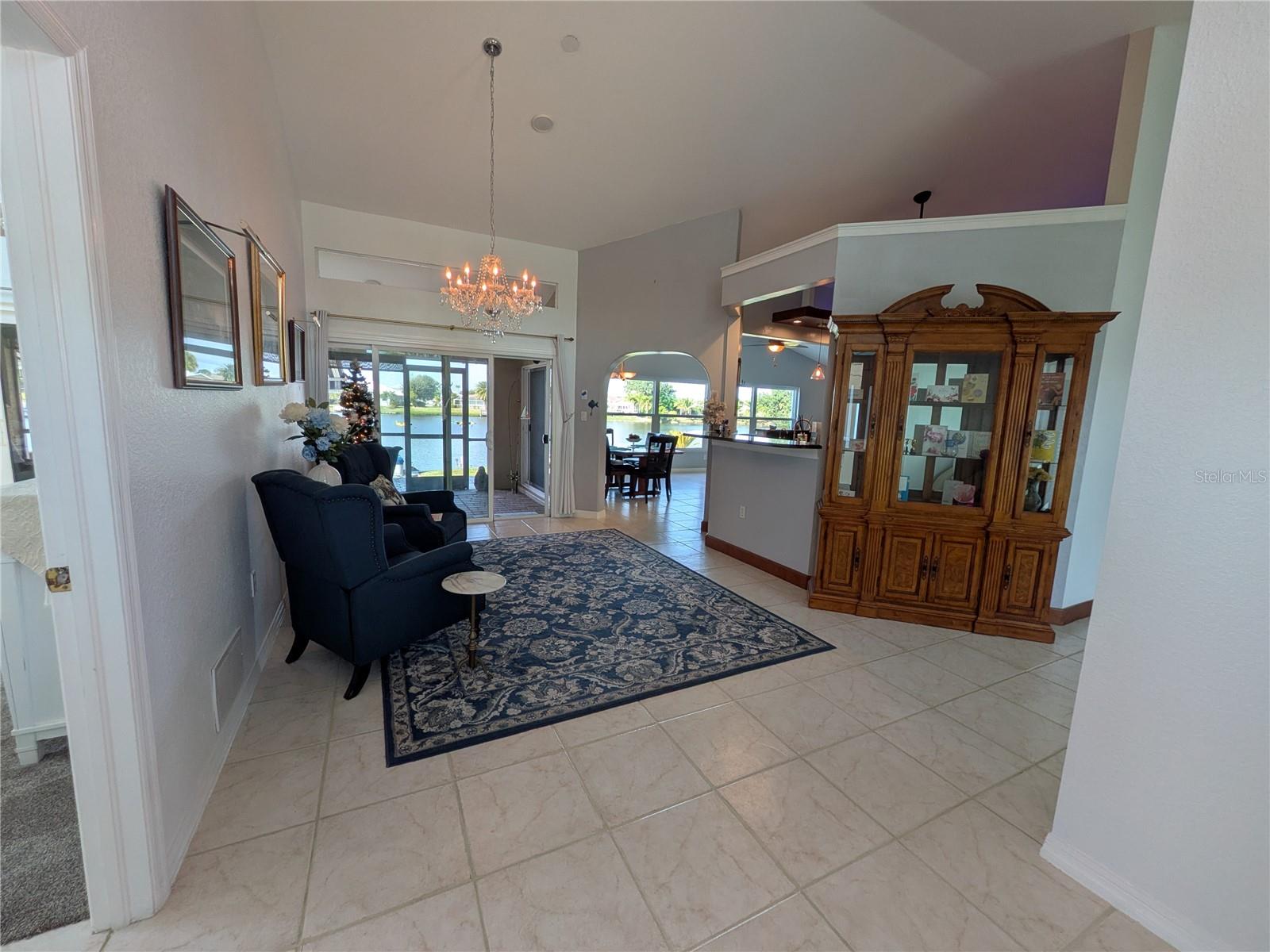 Image 24 of 56 For 12725 Kings Row