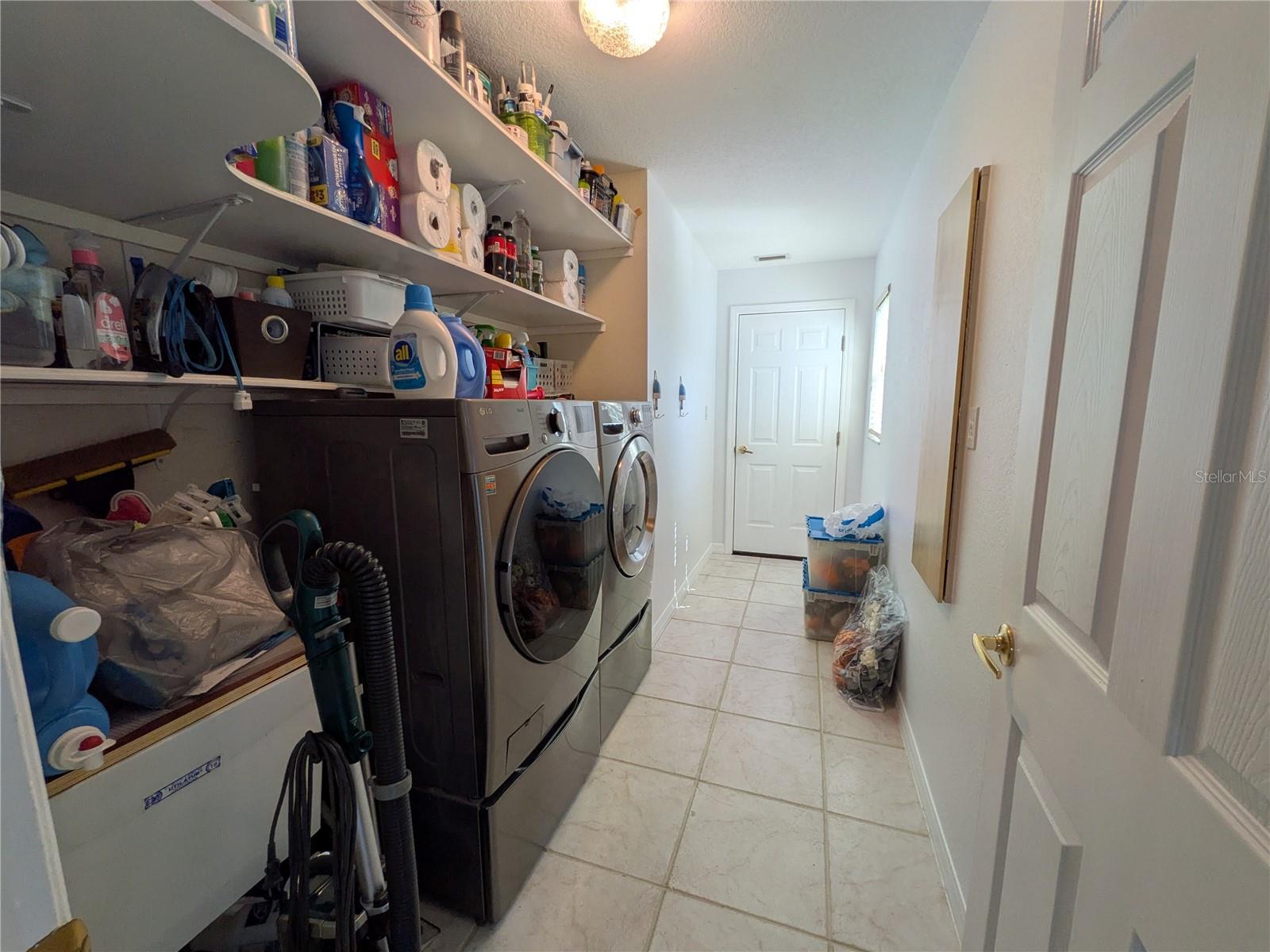 Image 25 of 56 For 12725 Kings Row