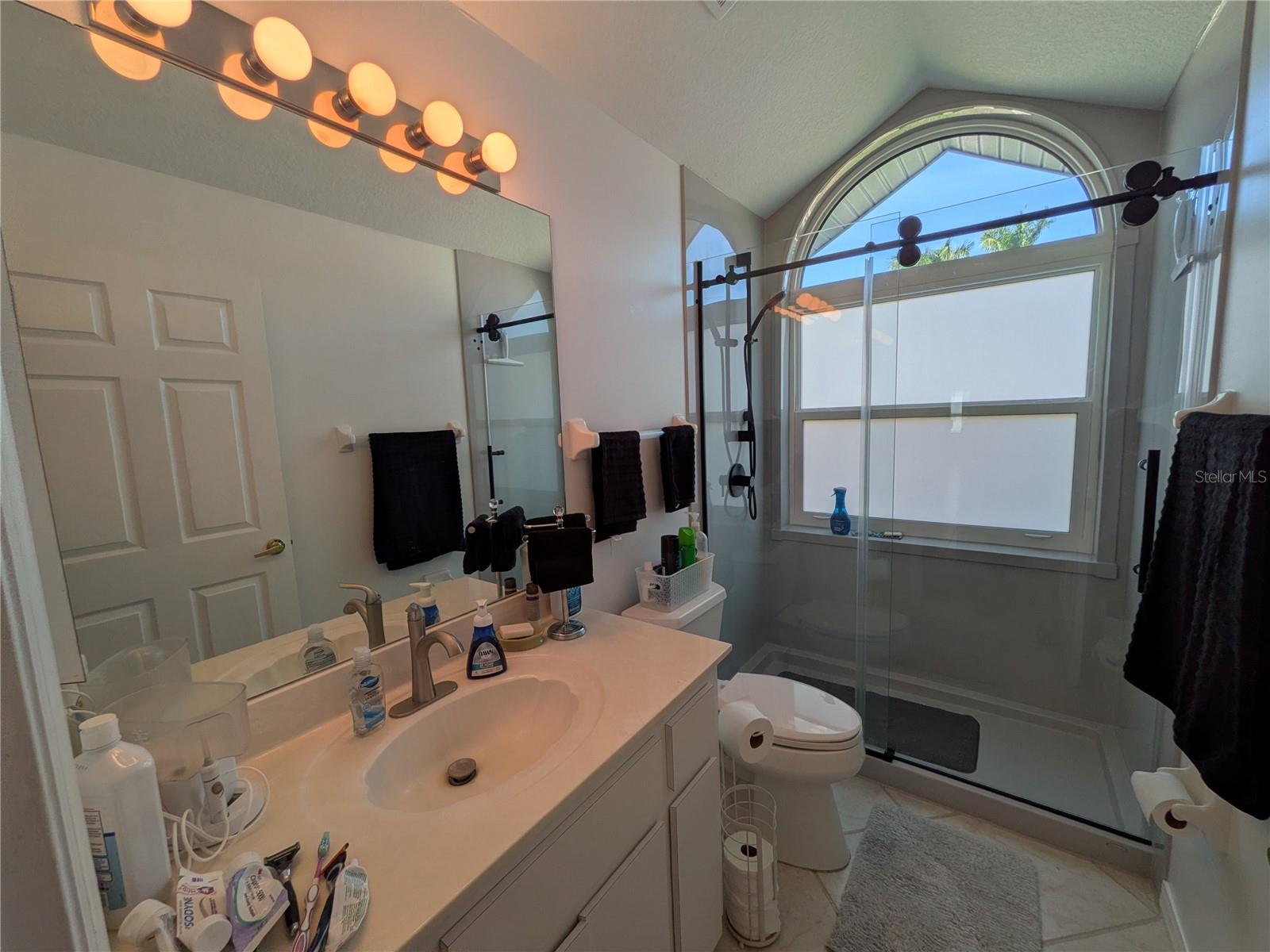 Image 30 of 56 For 12725 Kings Row