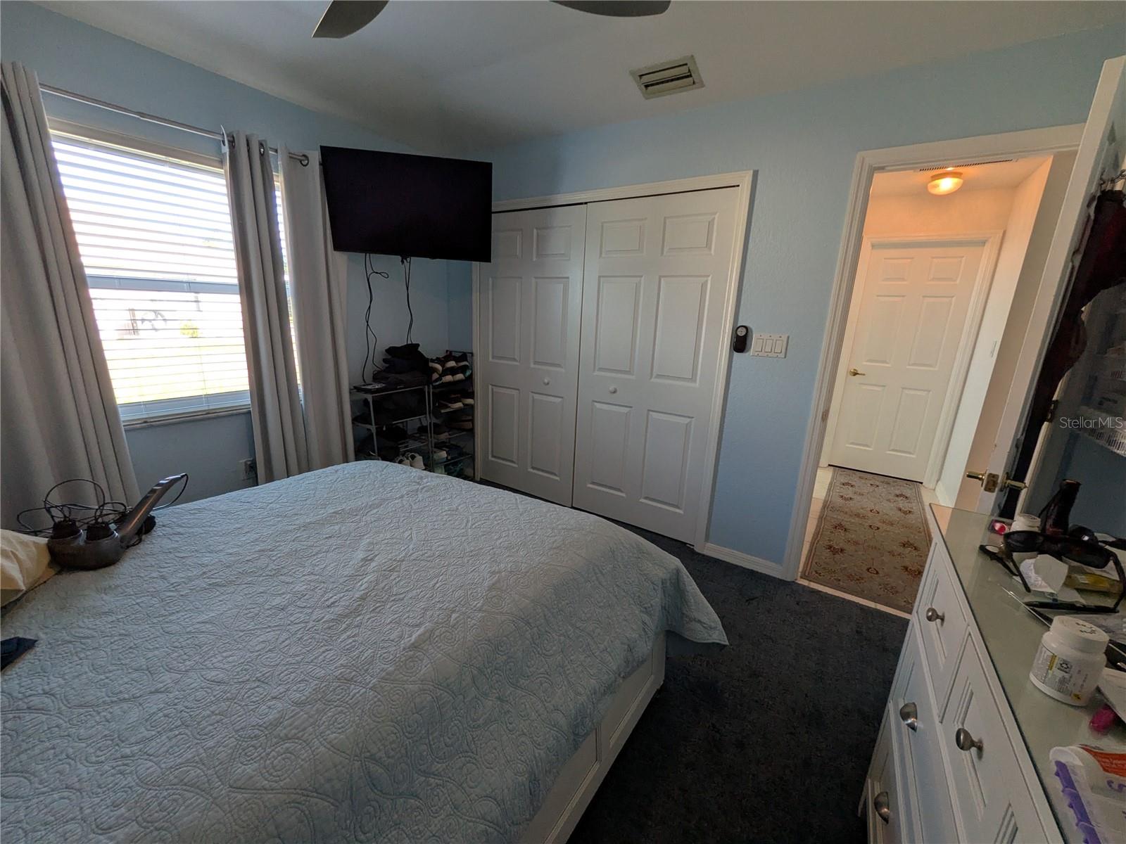 Image 32 of 56 For 12725 Kings Row