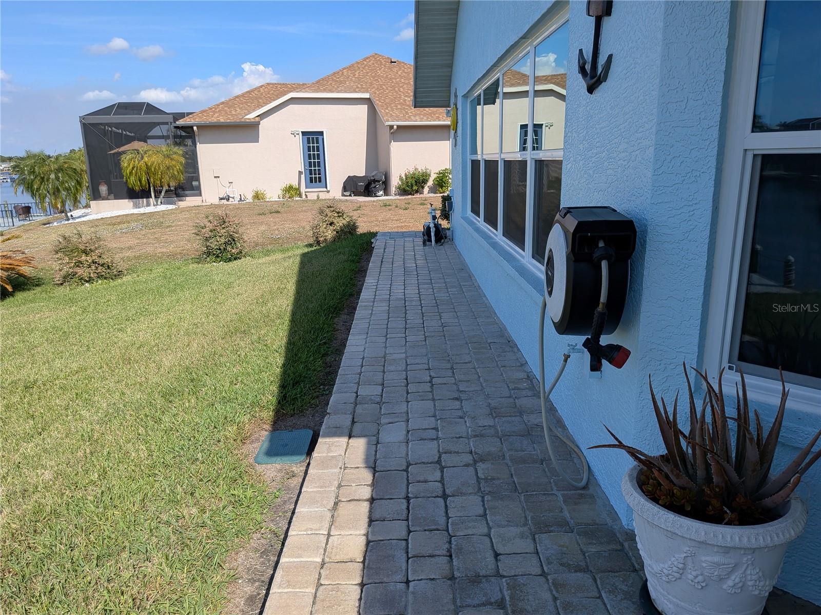 Image 43 of 56 For 12725 Kings Row