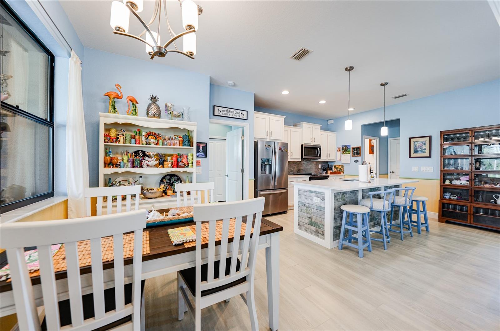 Image 14 of 53 For 8380 Tecumseh Circle