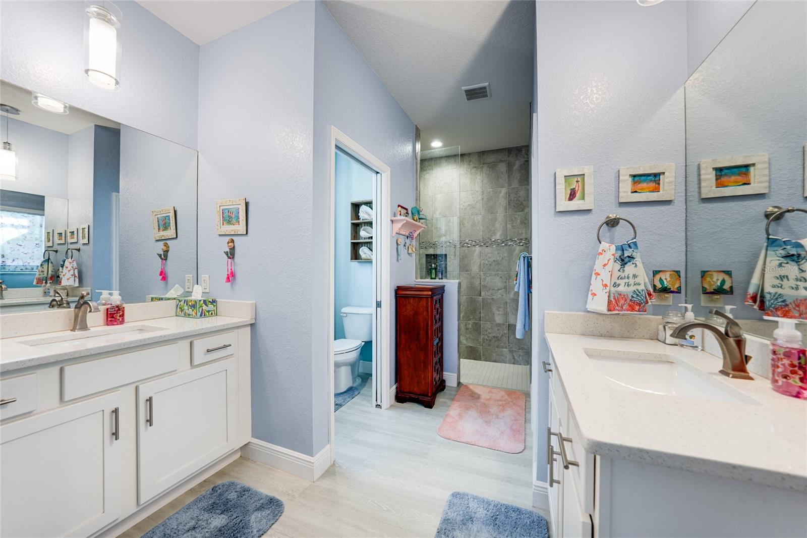 Image 18 of 53 For 8380 Tecumseh Circle
