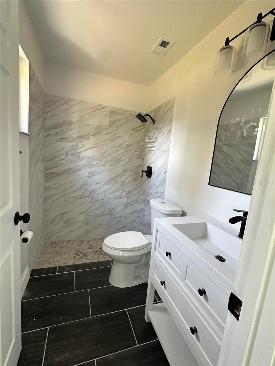 Image 19 of 23 For 2396 Ambrose Lane