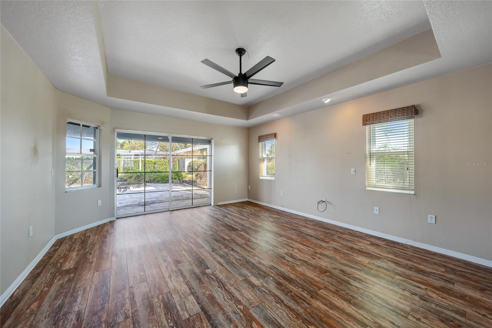 Image 19 of 40 For 2 Broadmoor Road