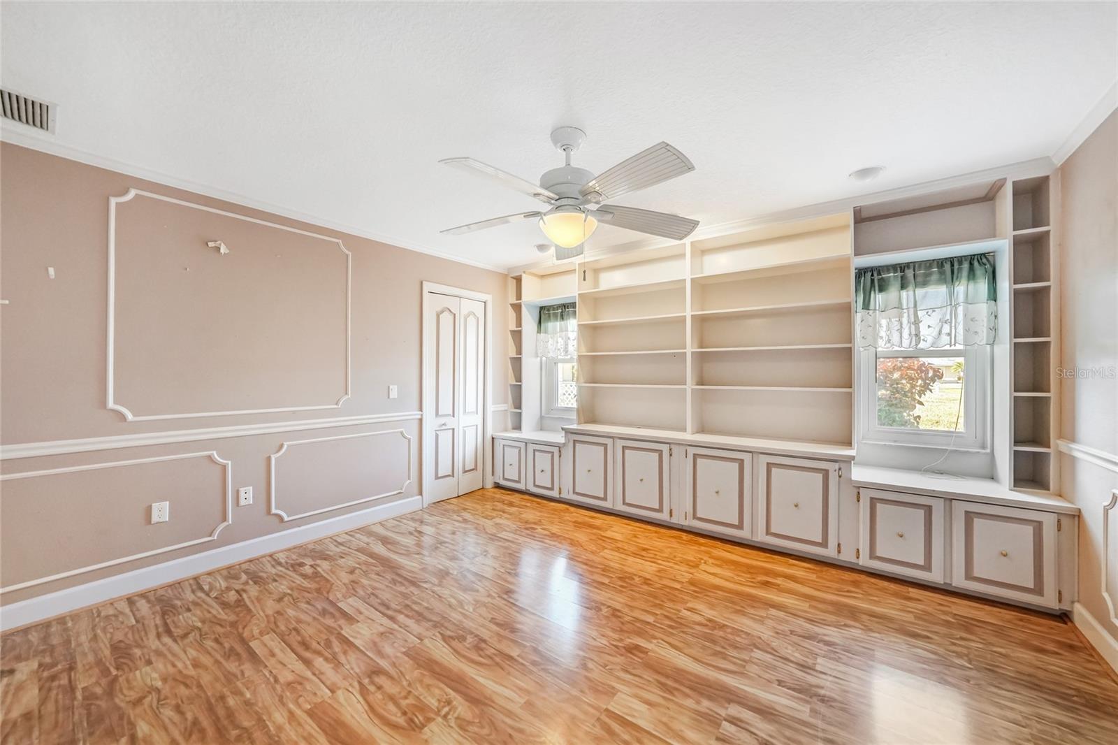 Image 29 of 40 For 2 Broadmoor Road