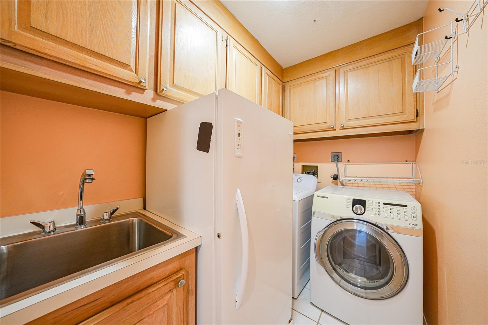 Image 33 of 40 For 2 Broadmoor Road