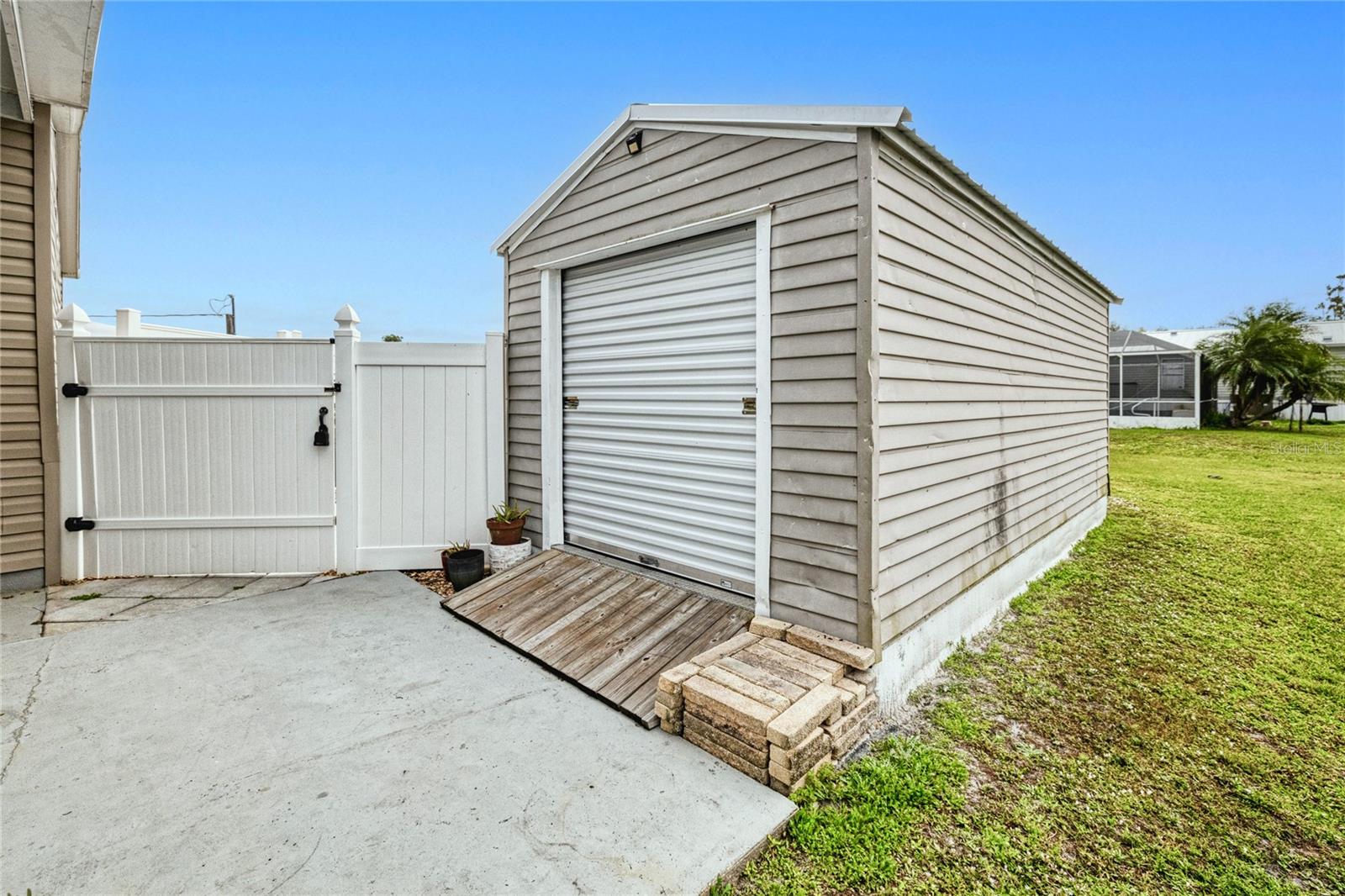 Image 27 of 32 For 29191 Orangewood Street