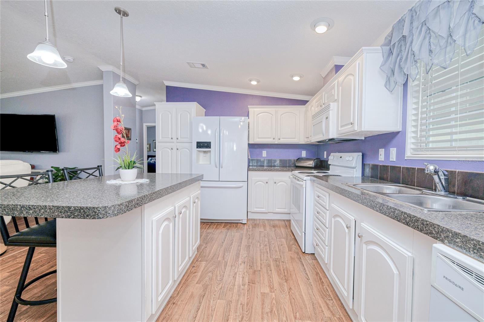 Image 9 of 32 For 29191 Orangewood Street