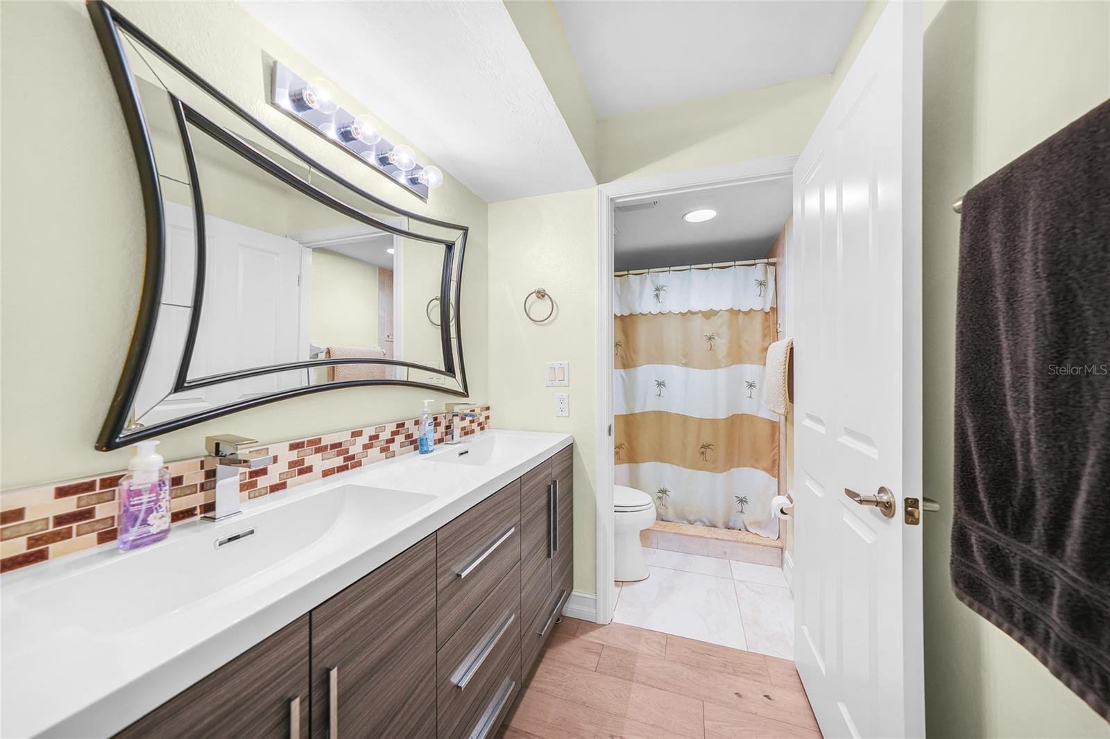 Image 22 of 35 For 3256 White Ibis Court 312