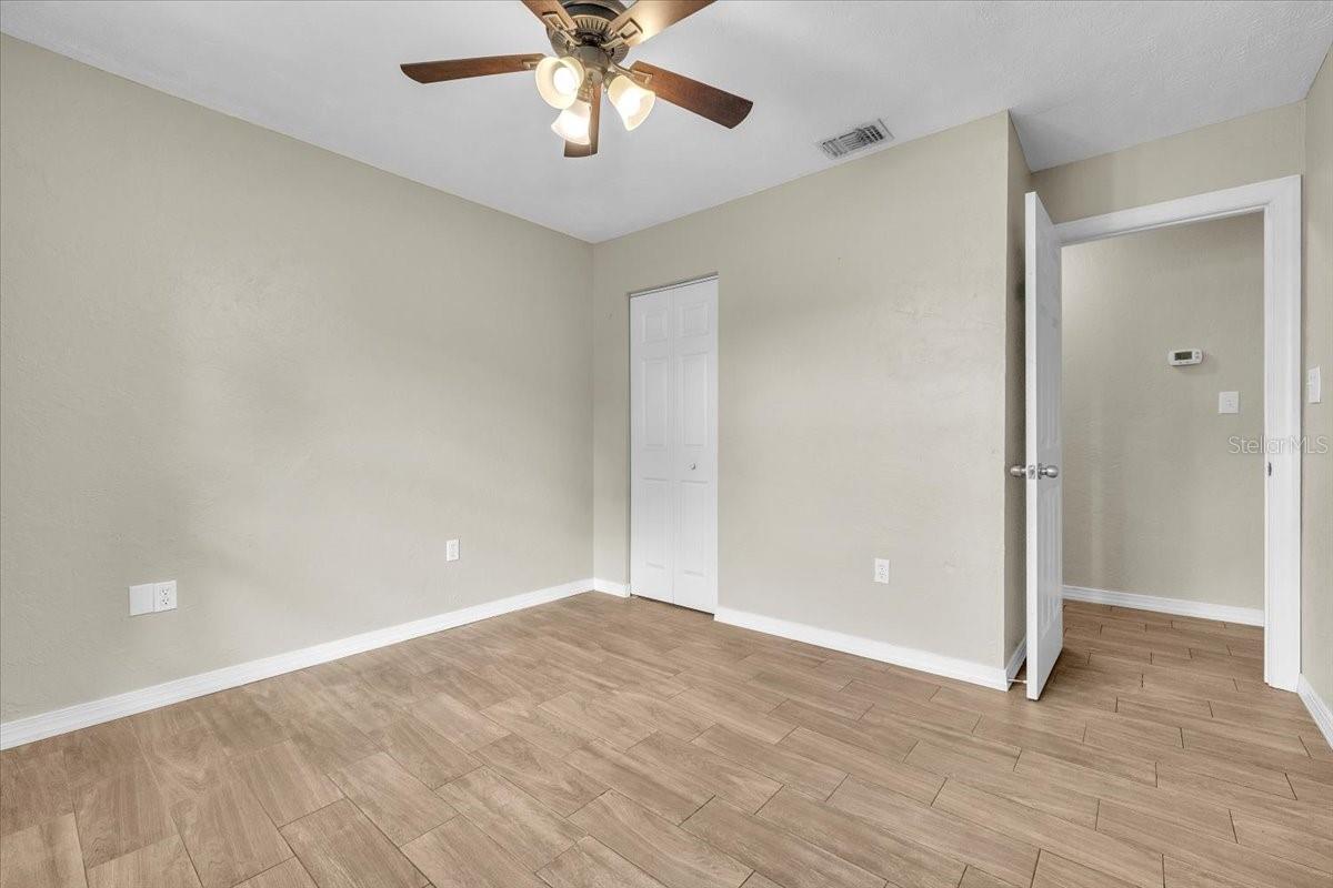 Image 35 of 67 For 9082 Acorn Boulevard