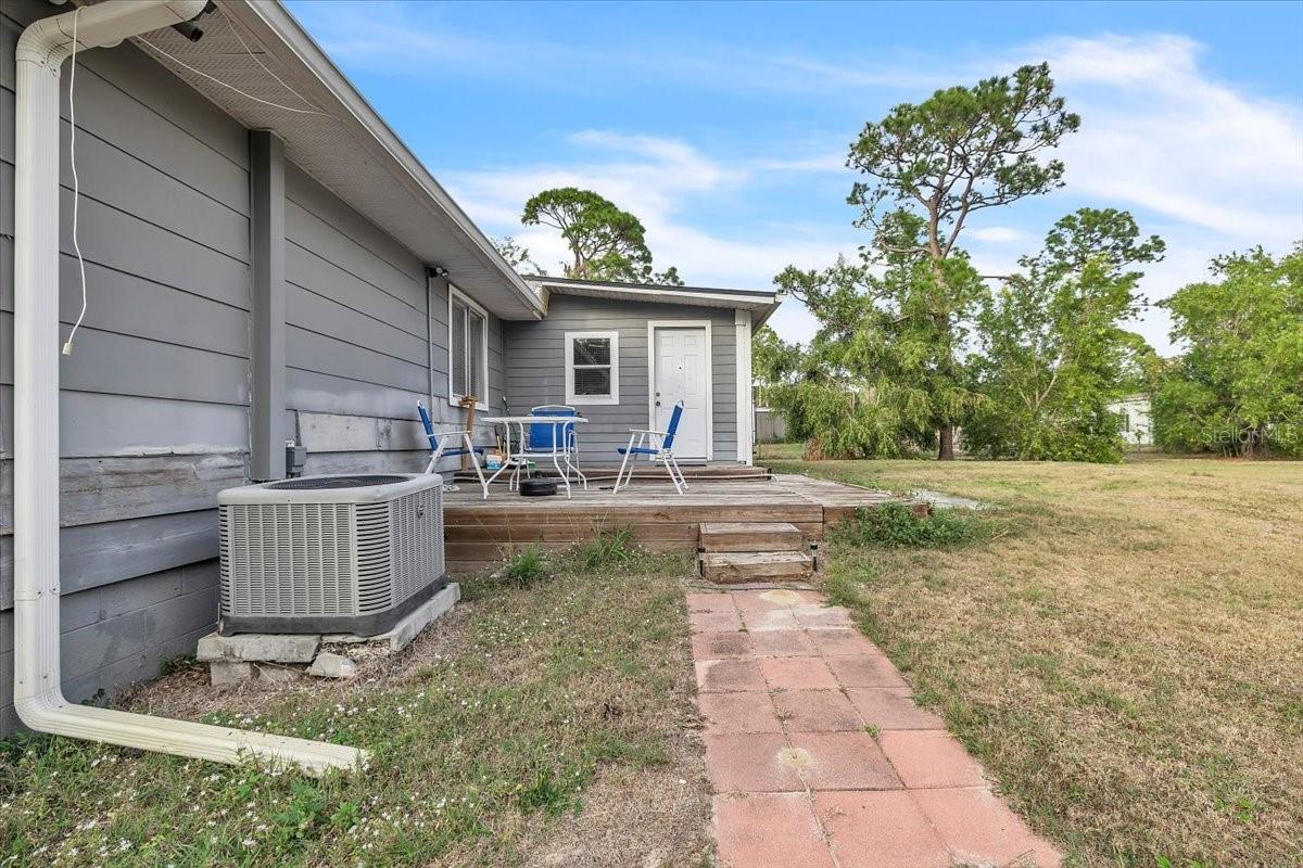 Image 55 of 67 For 9082 Acorn Boulevard