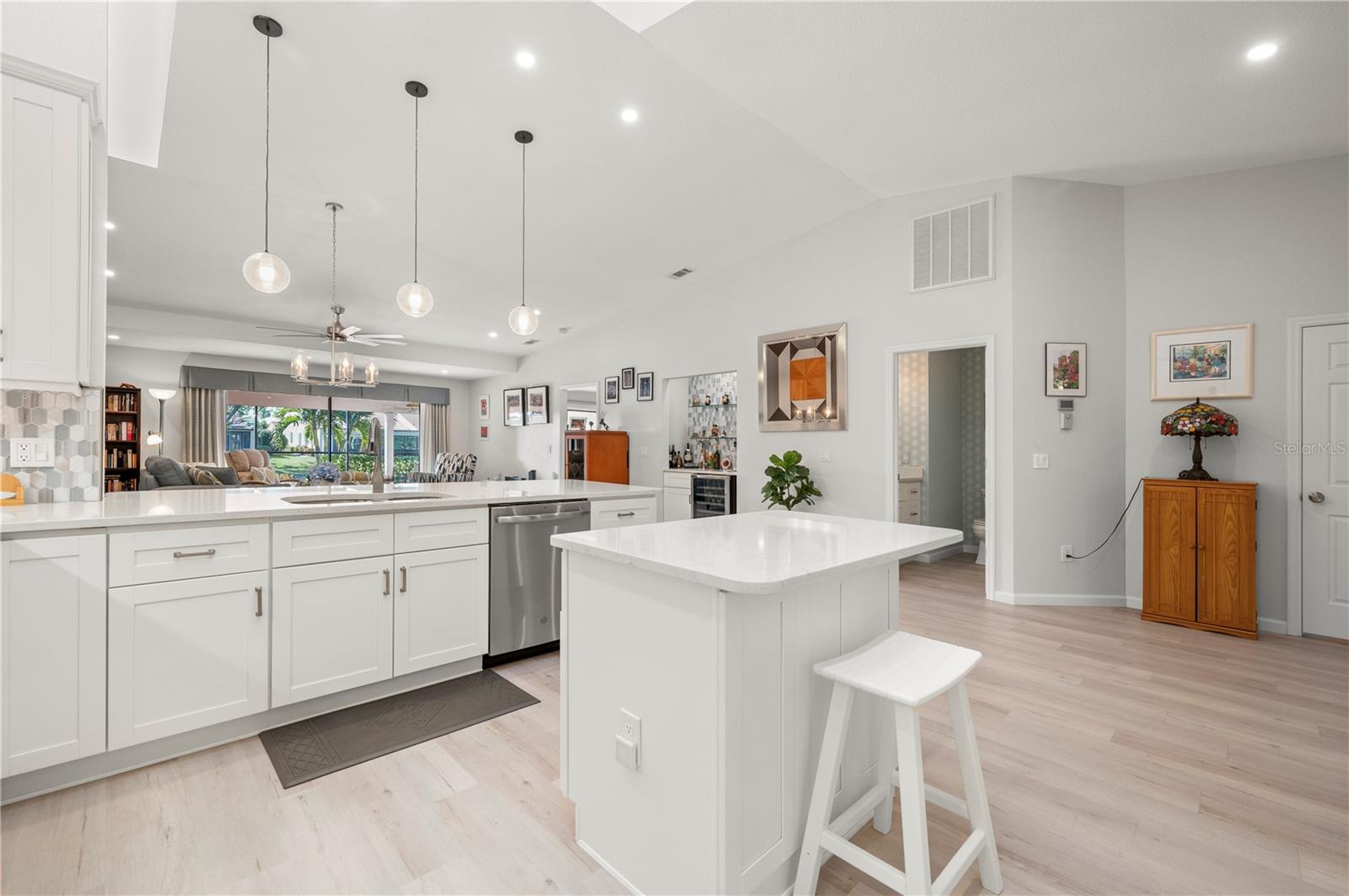 Image 16 of 79 For 1780 Deborah Drive 15