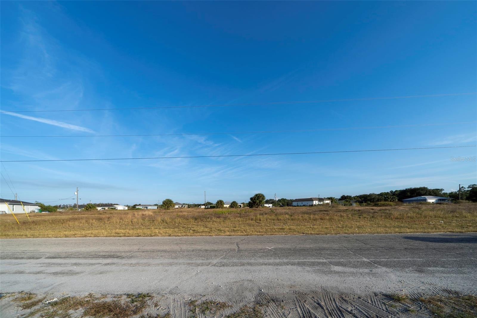 Image 10 of 15 For  Sun Lane 