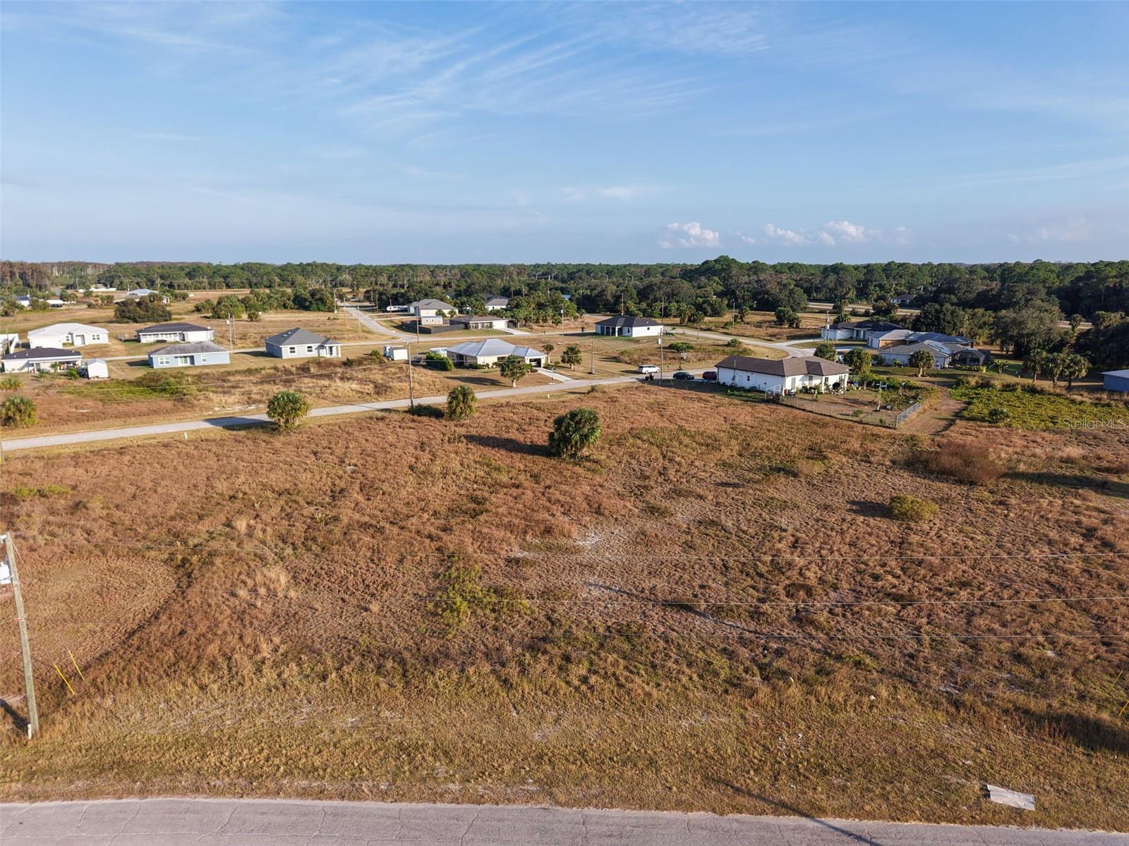 Image 3 of 15 For  Sun Lane 