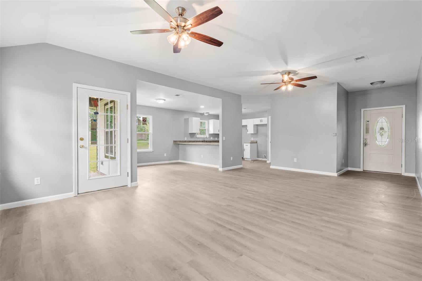 Image 14 of 39 For 8823 Seminole Street