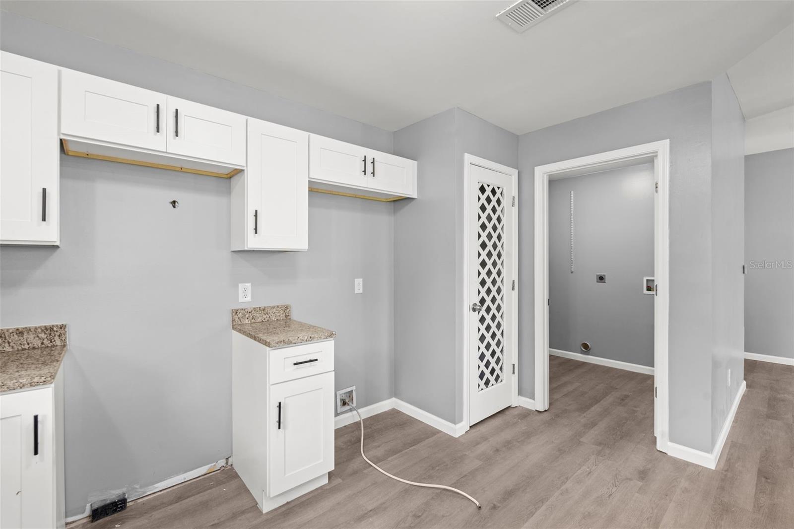 Image 19 of 39 For 8823 Seminole Street