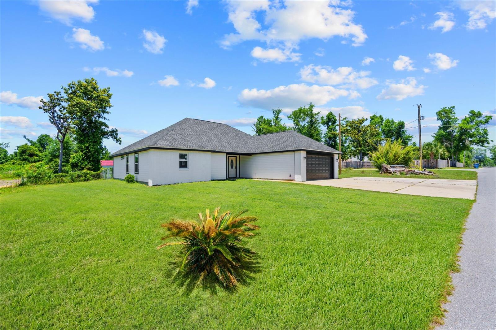 Image 6 of 39 For 8823 Seminole Street