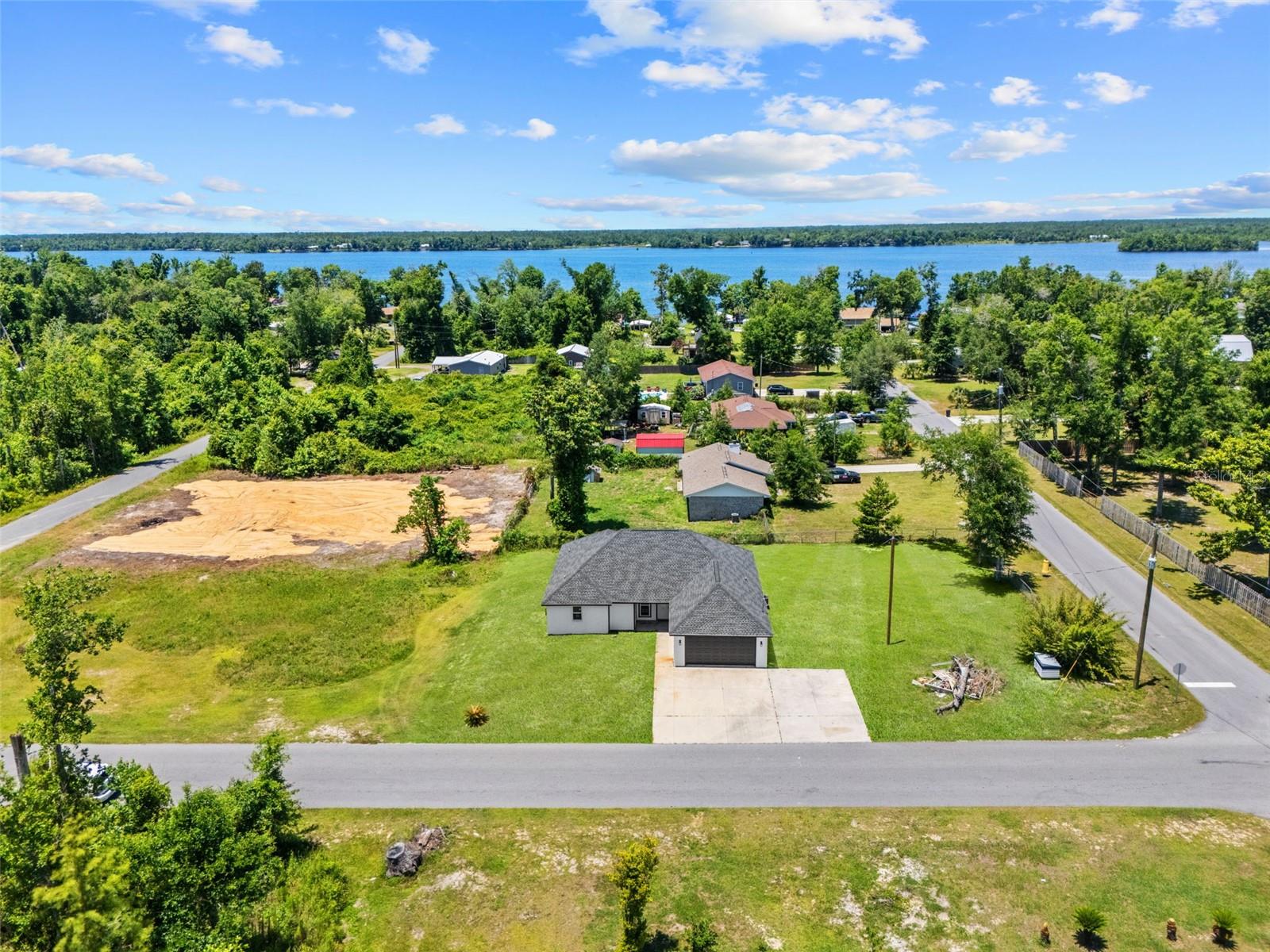 Image 7 of 39 For 8823 Seminole Street