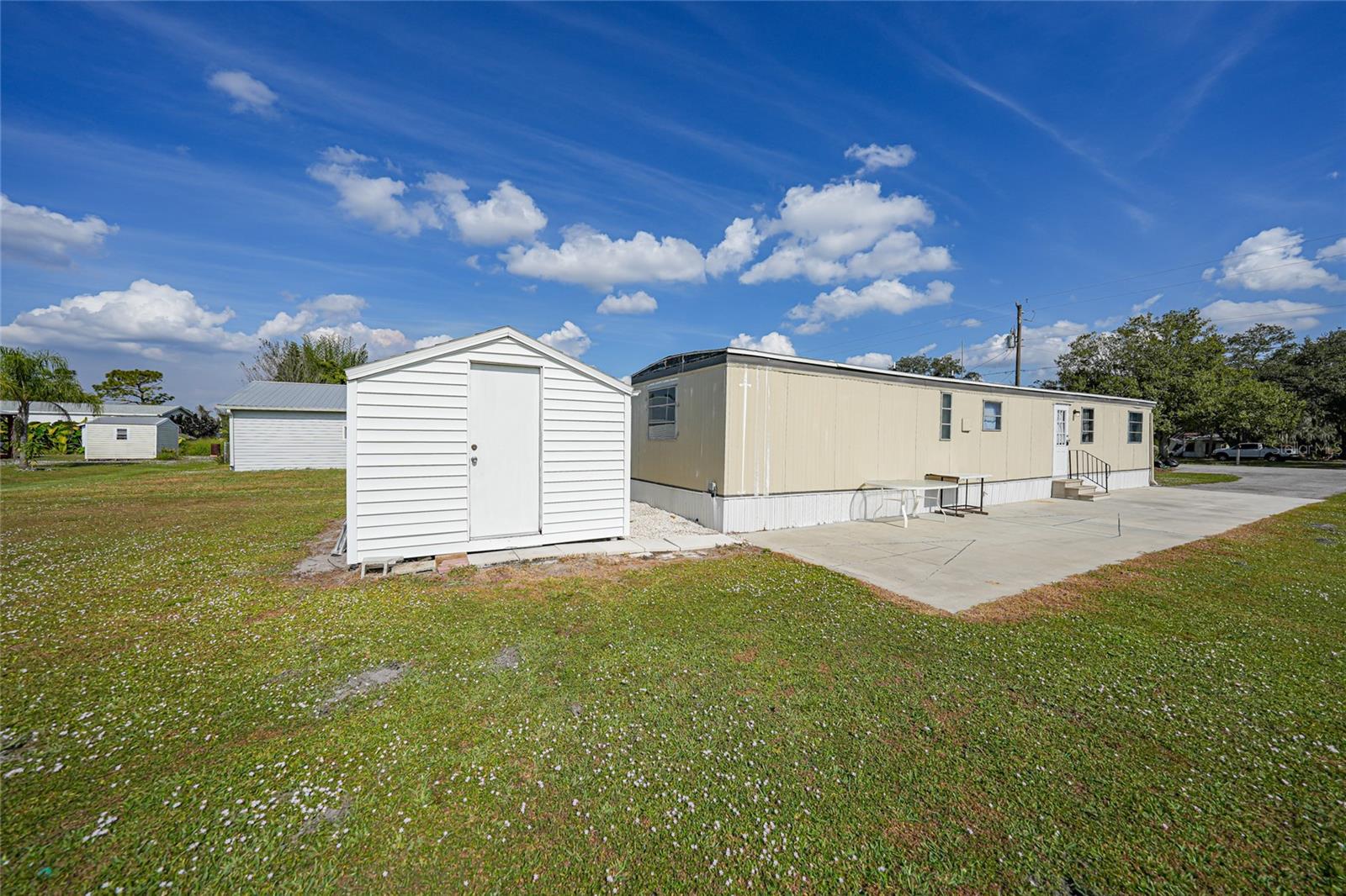 Image 31 of 31 For 11187 Crenshaw Avenue