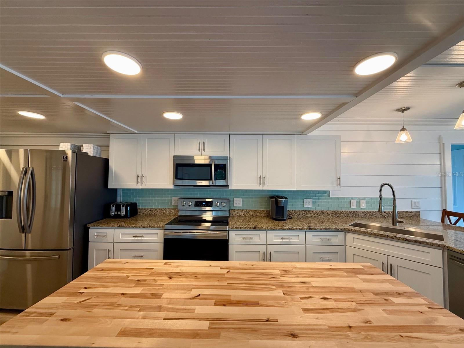 Image 10 of 59 For 740 Deauville Drive