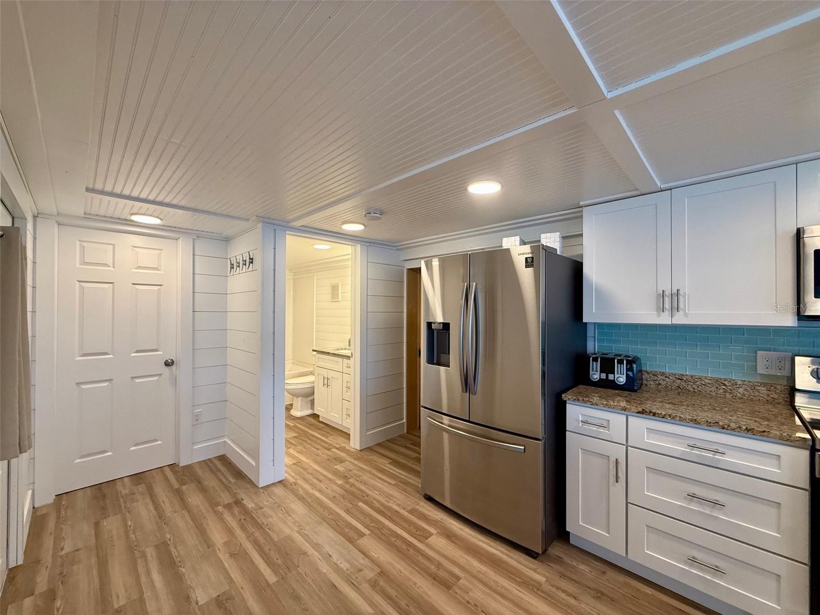 Image 11 of 59 For 740 Deauville Drive