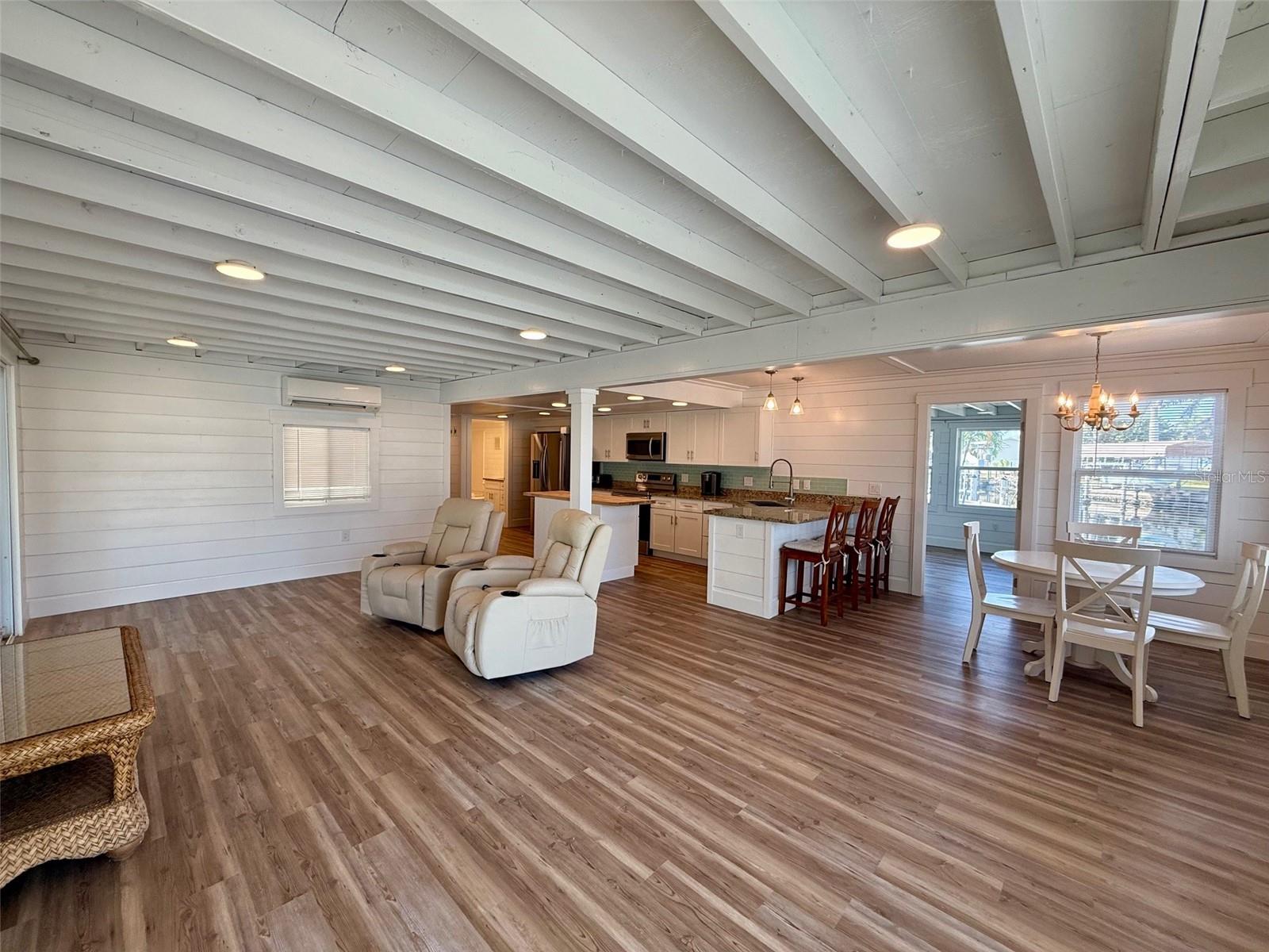 Image 14 of 59 For 740 Deauville Drive