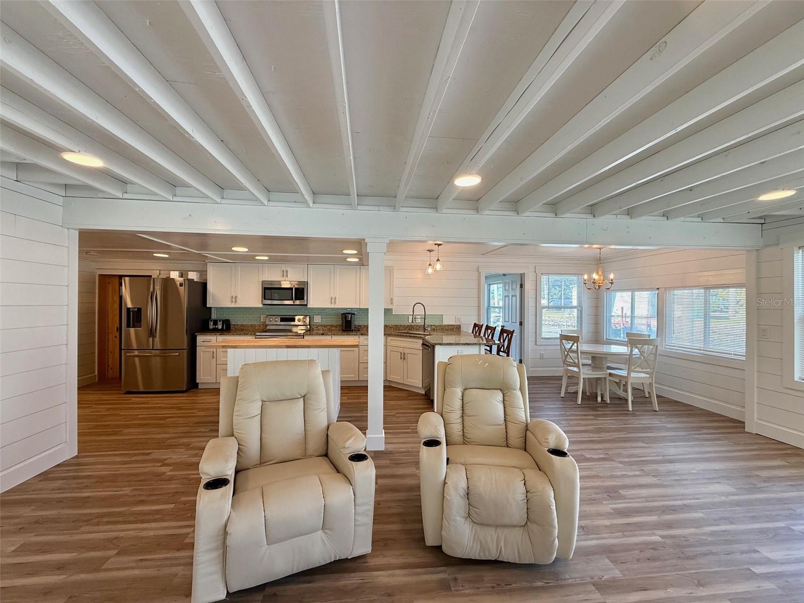 Image 17 of 59 For 740 Deauville Drive