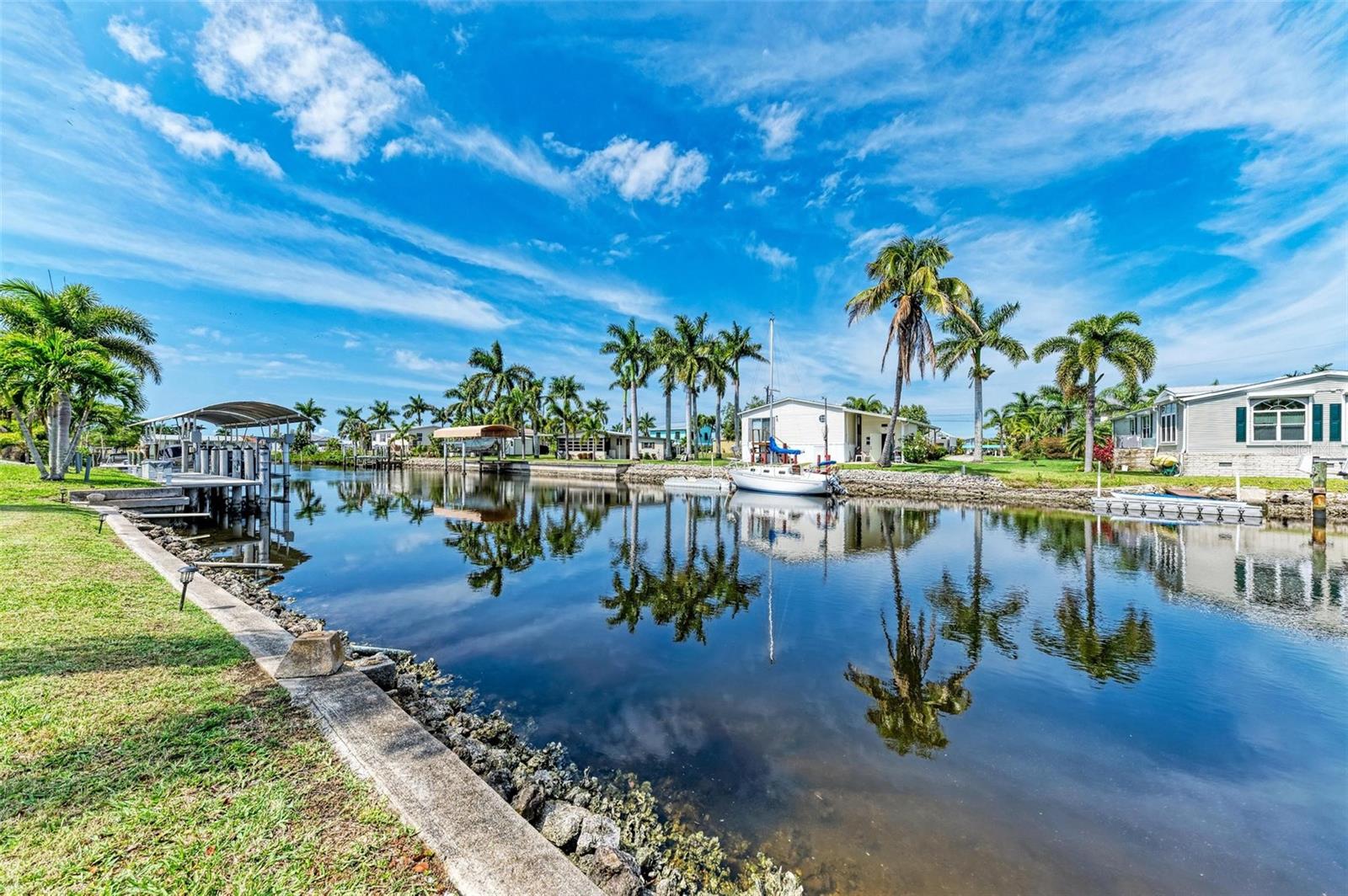 Image 25 of 59 For 740 Deauville Drive